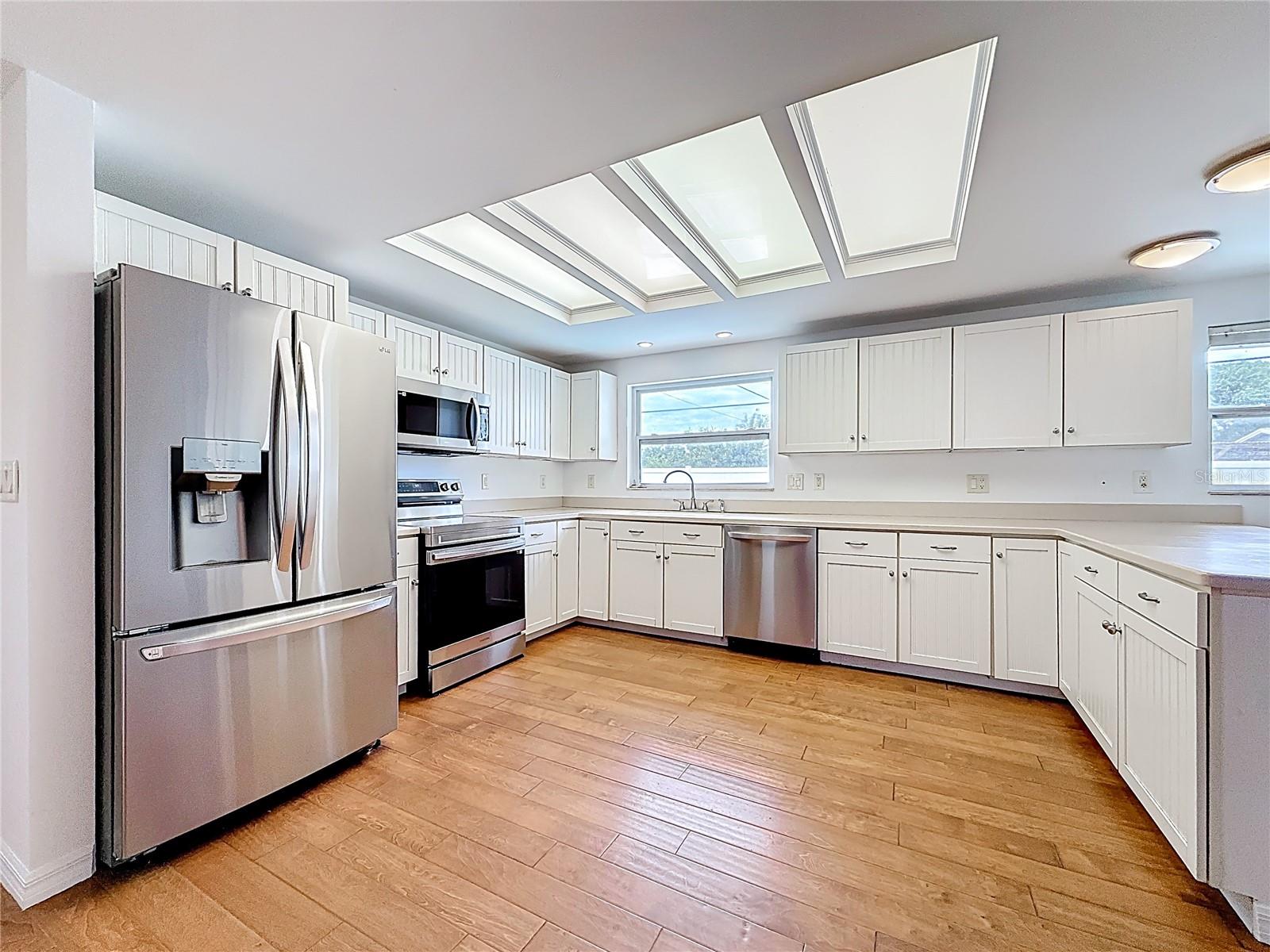 Image 19 of 80 For 8820 58th Lane N