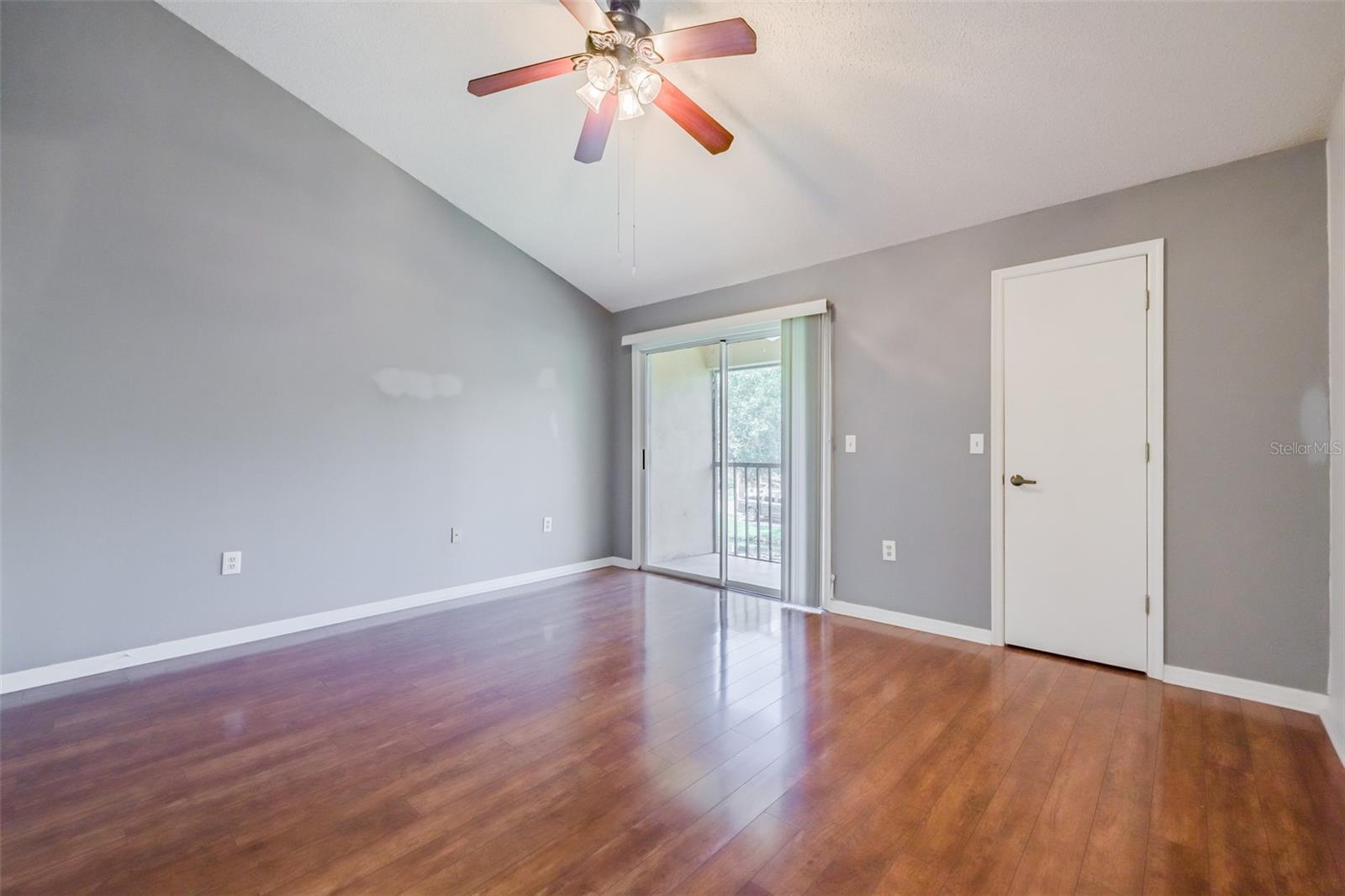 Image 28 of 63 For 14643 Par Club Circle 14643