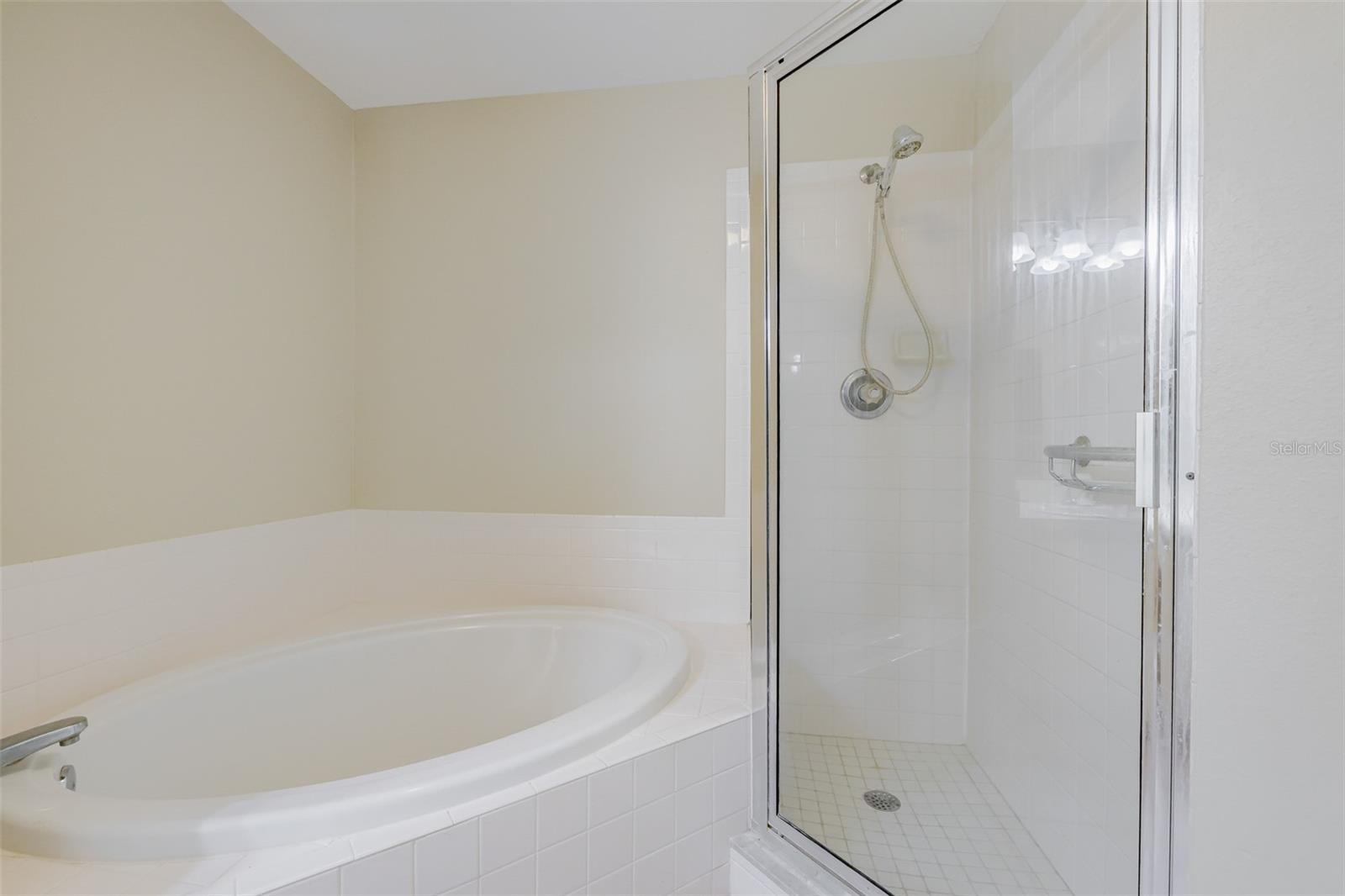 Image 31 of 63 For 14643 Par Club Circle 14643