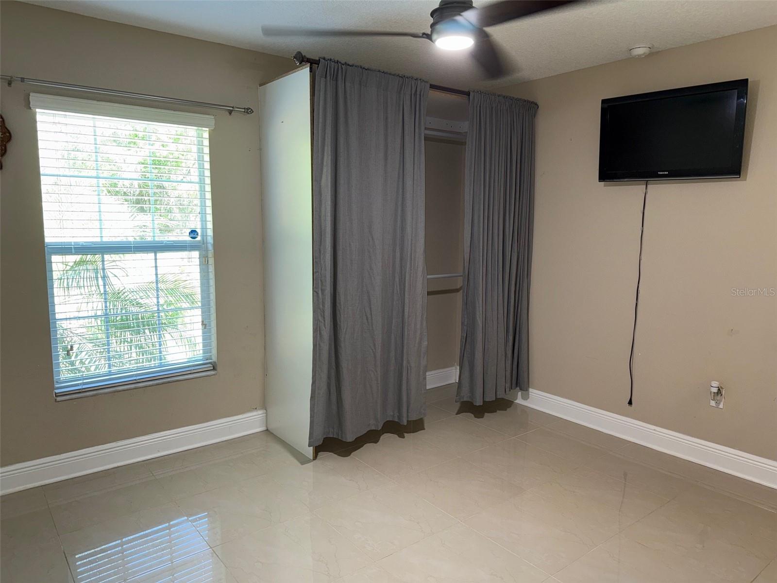 Image 10 of 22 For 6609 Myrna Drive