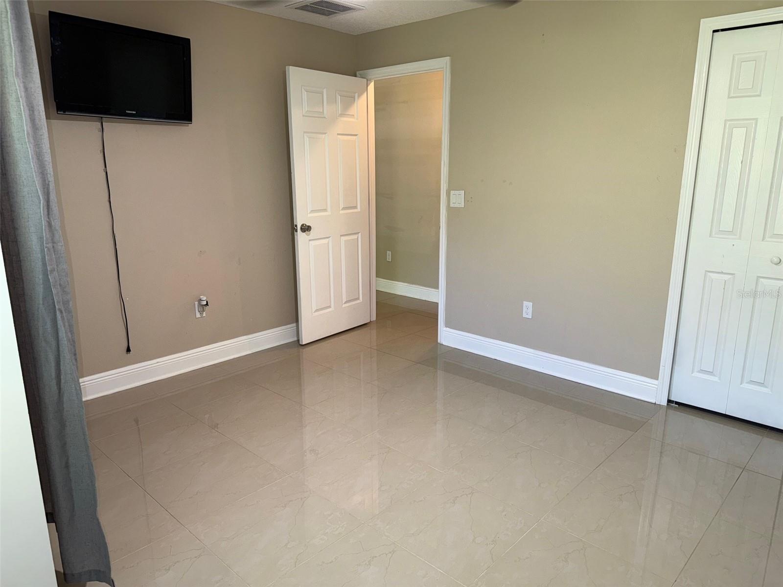 Image 9 of 22 For 6609 Myrna Drive