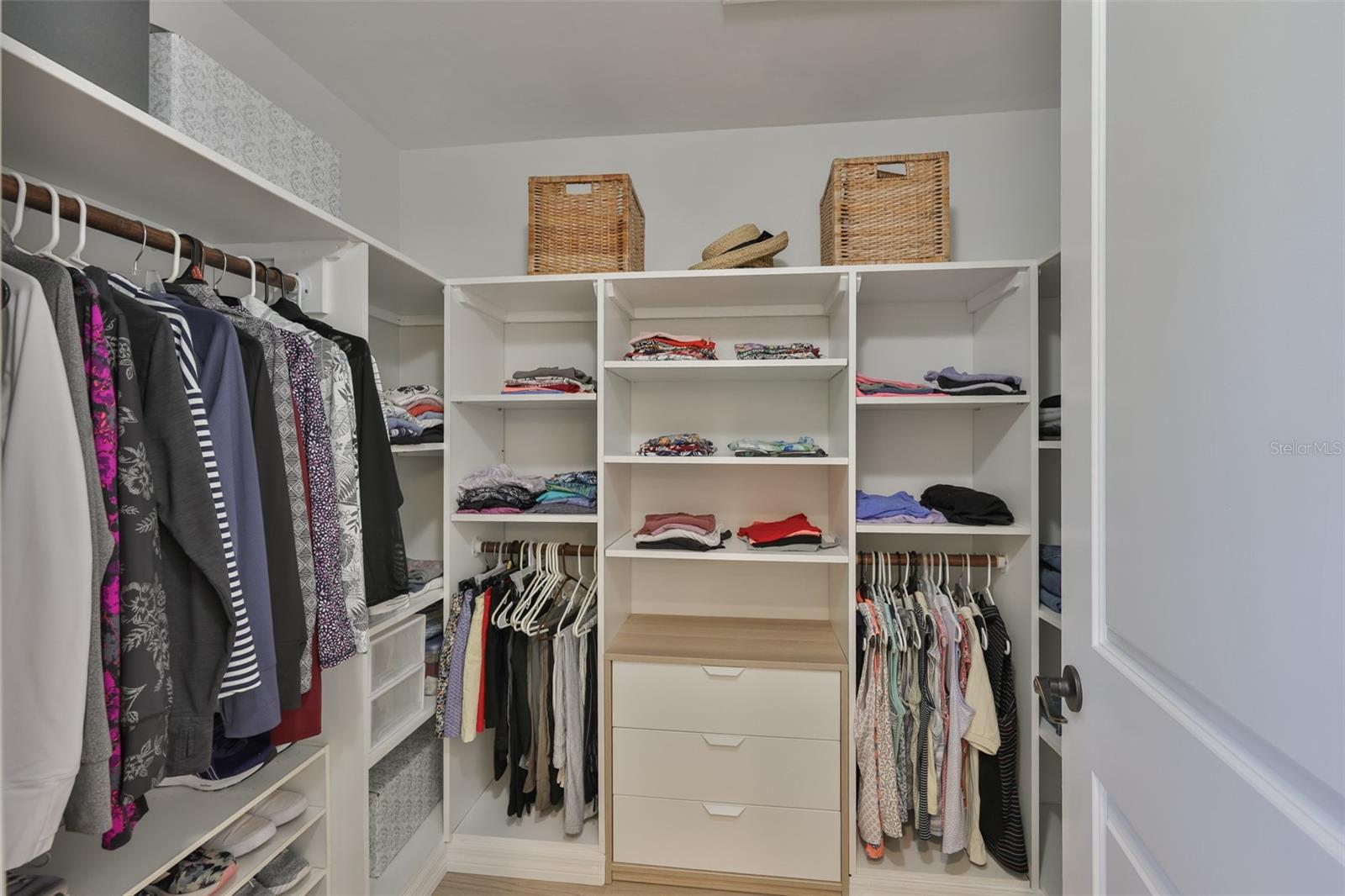 Image 20 of 51 For 2003 Wedge Court