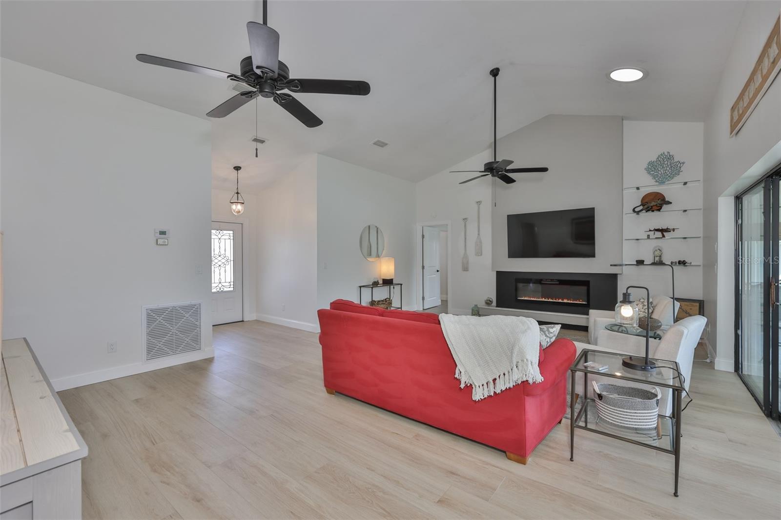 Image 23 of 51 For 2003 Wedge Court