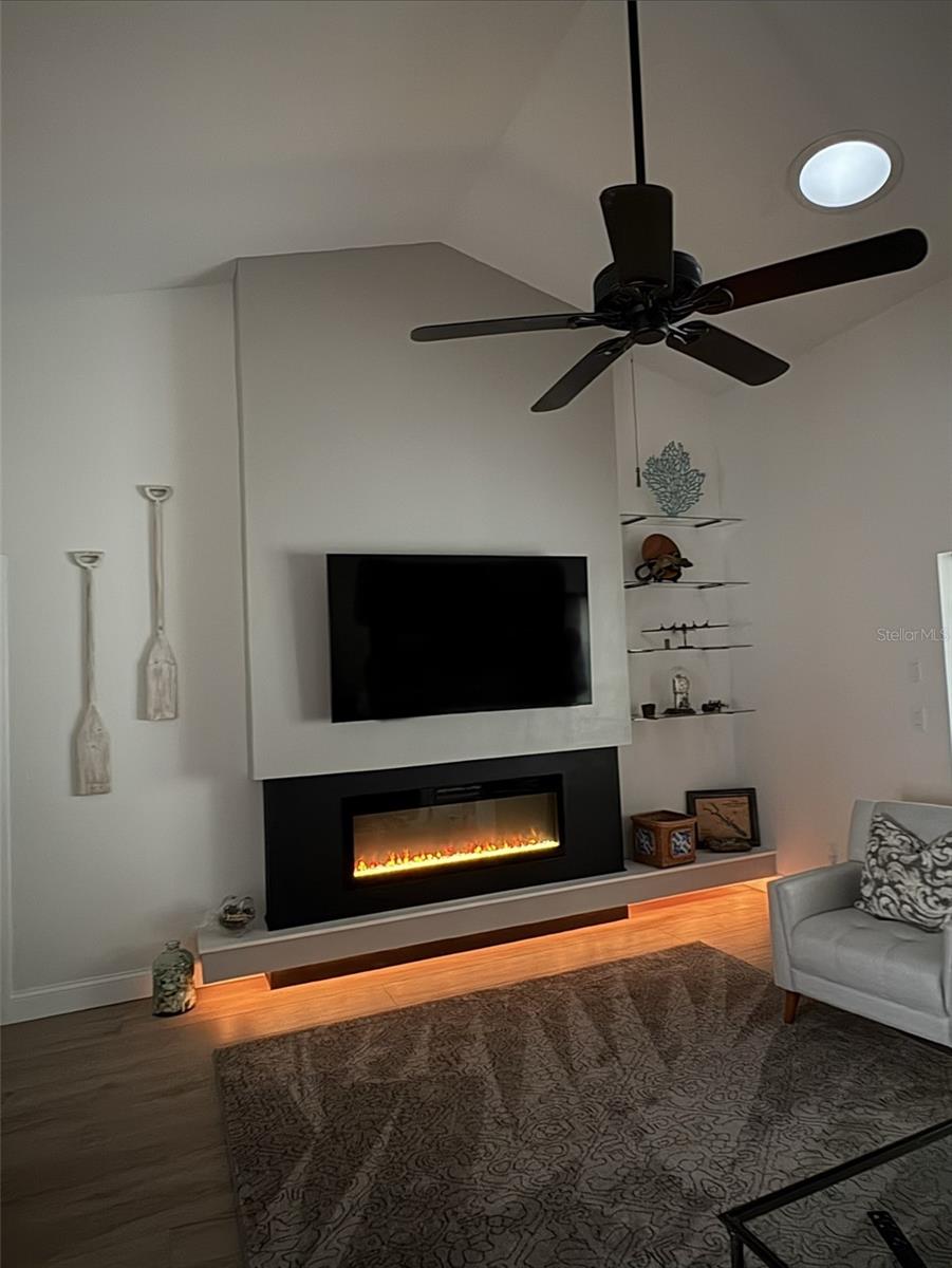 Image 7 of 51 For 2003 Wedge Court