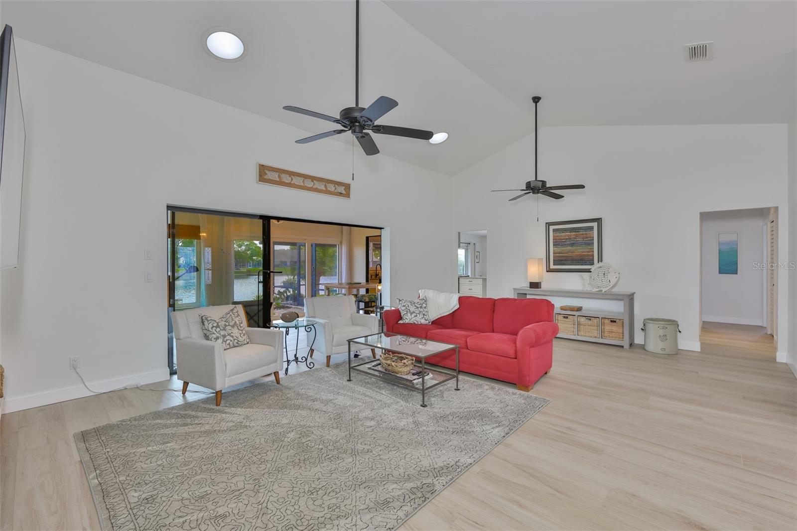 Image 8 of 51 For 2003 Wedge Court