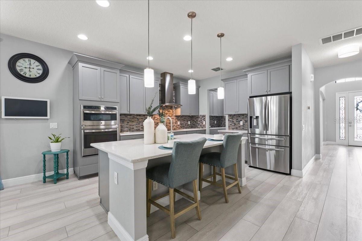 Image 19 of 63 For 1675 Feather Grass Loop