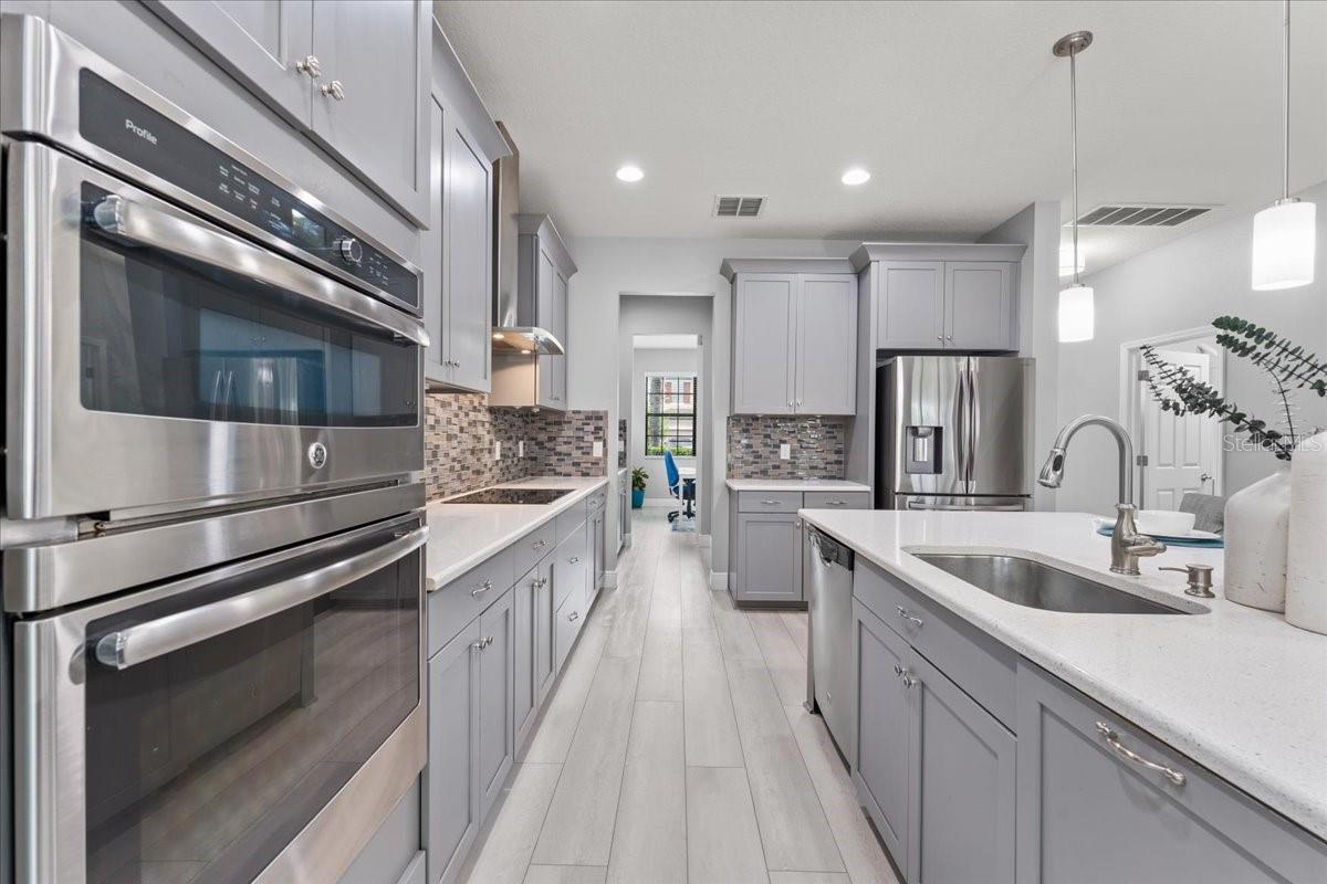 Image 22 of 63 For 1675 Feather Grass Loop