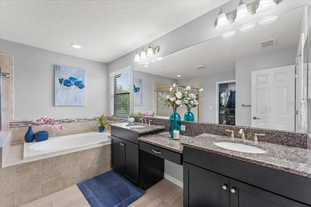 Image 38 of 63 For 1675 Feather Grass Loop