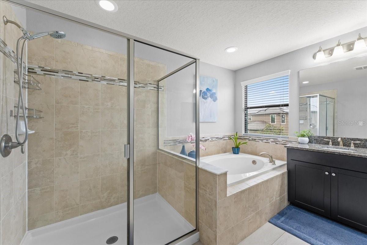 Image 42 of 63 For 1675 Feather Grass Loop