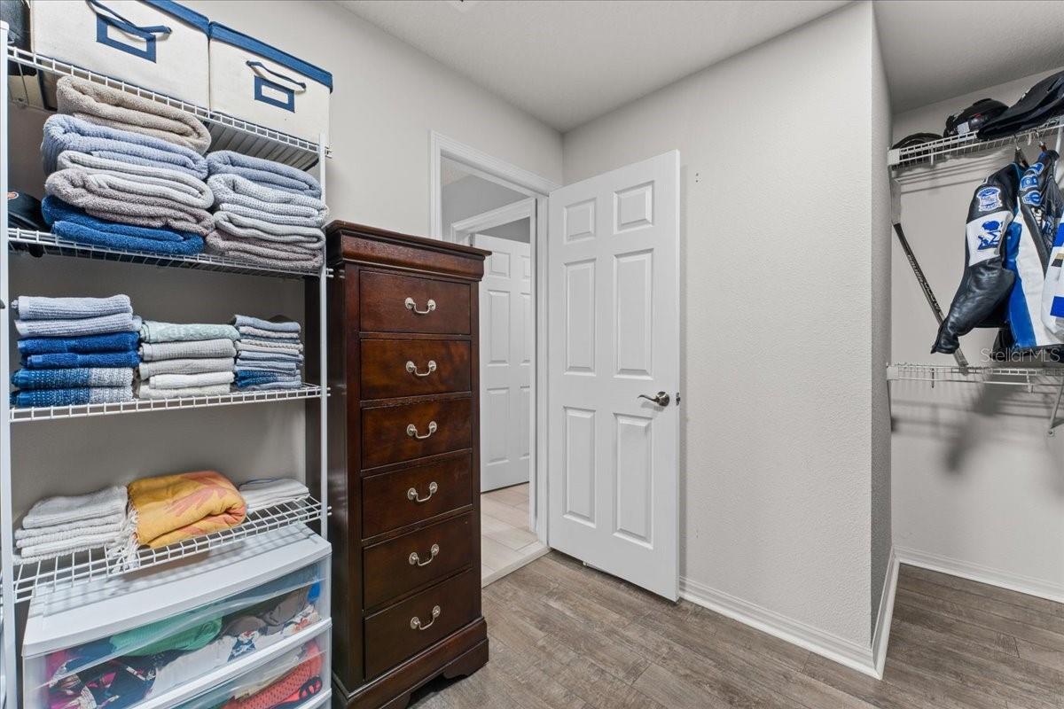 Image 44 of 63 For 1675 Feather Grass Loop