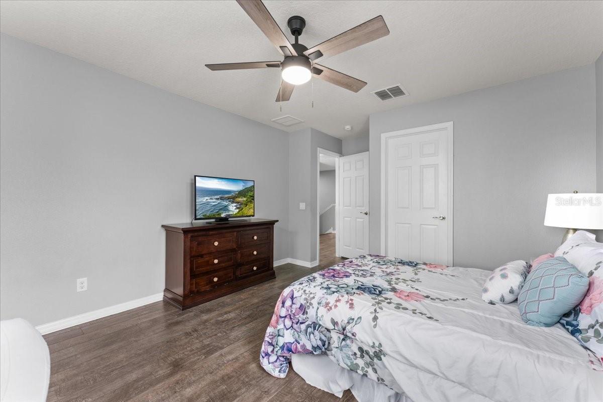 Image 55 of 63 For 1675 Feather Grass Loop