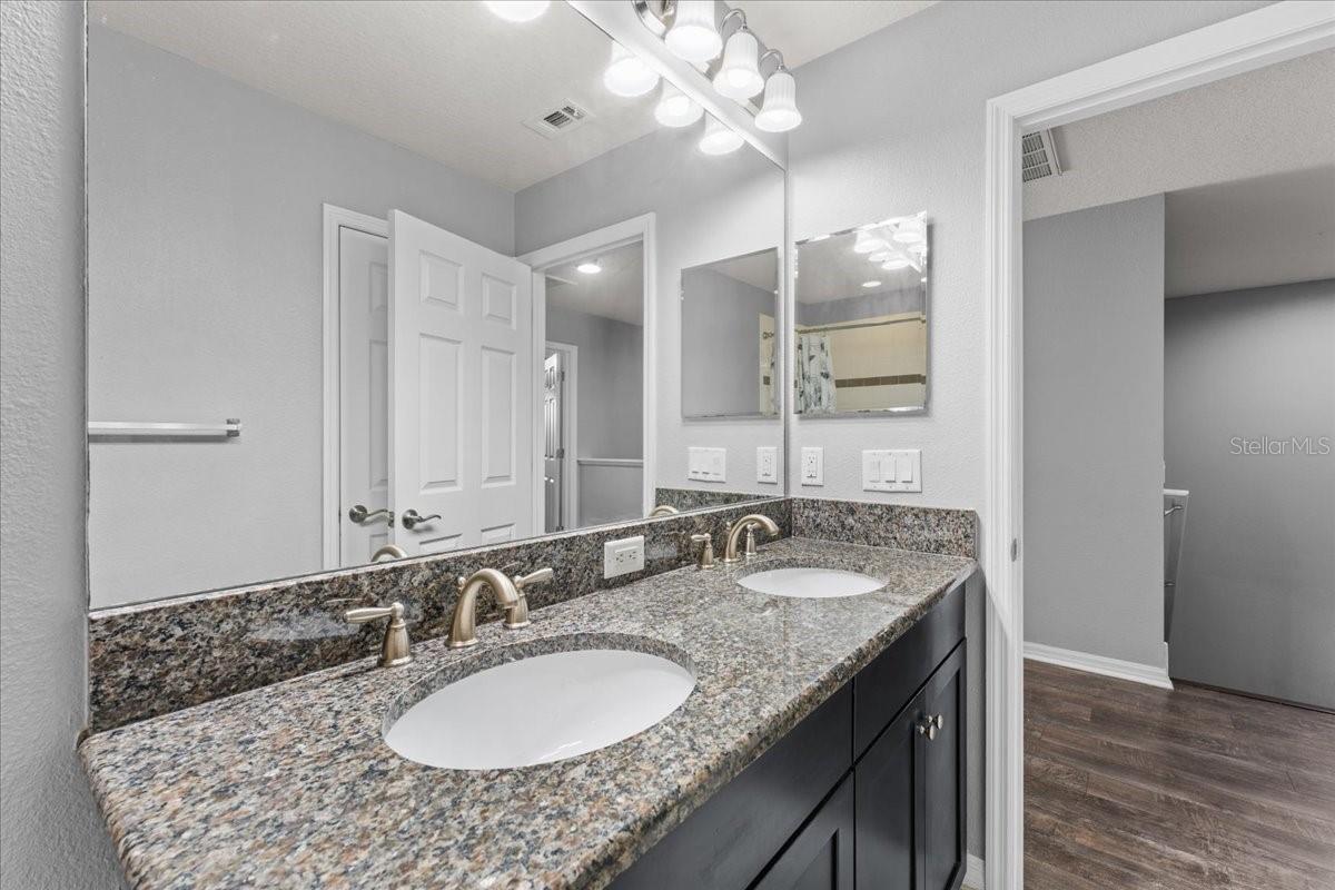 Image 58 of 63 For 1675 Feather Grass Loop