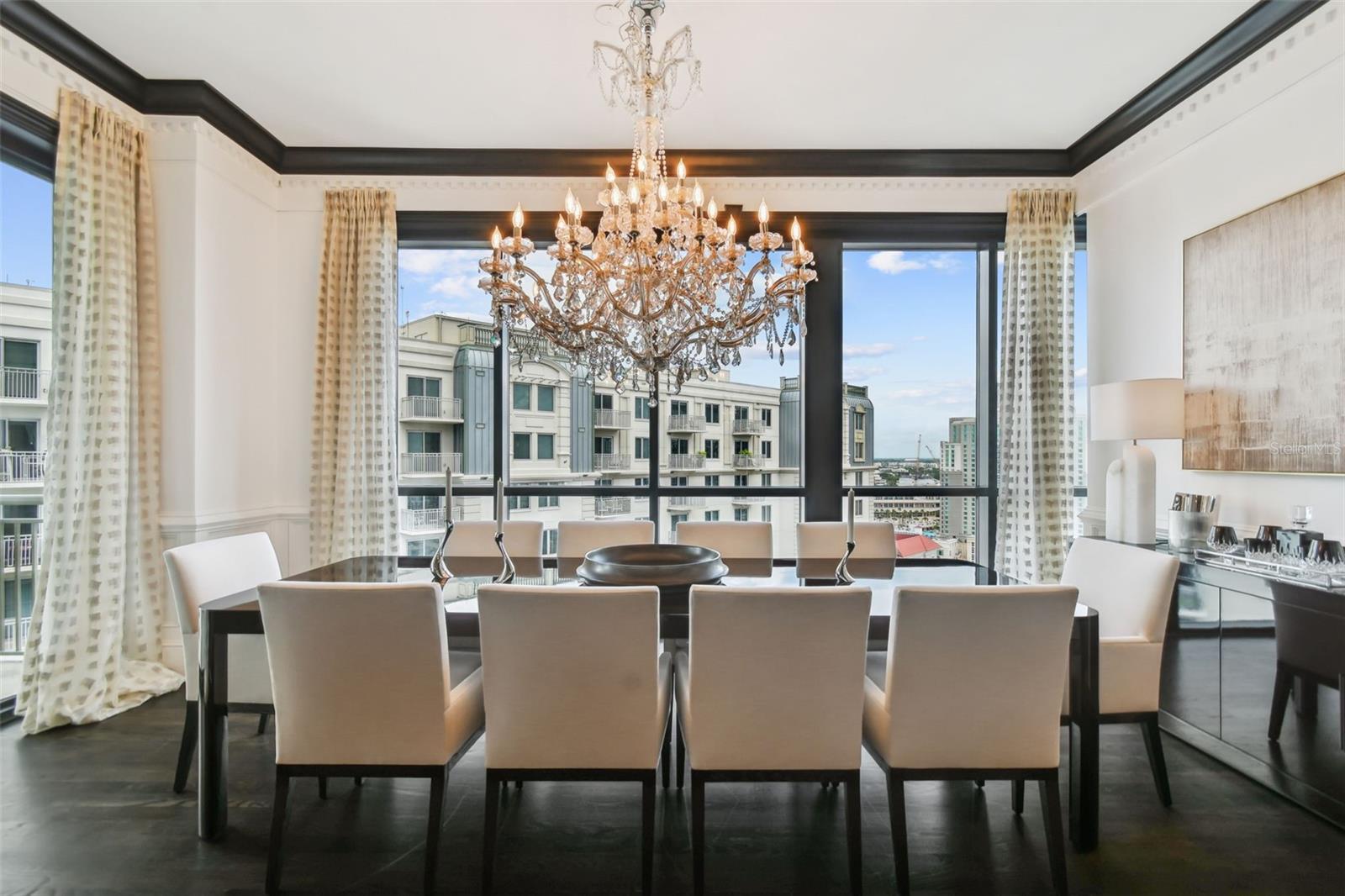 Image 18 of 87 For 450 Knights Run Avenue 2004