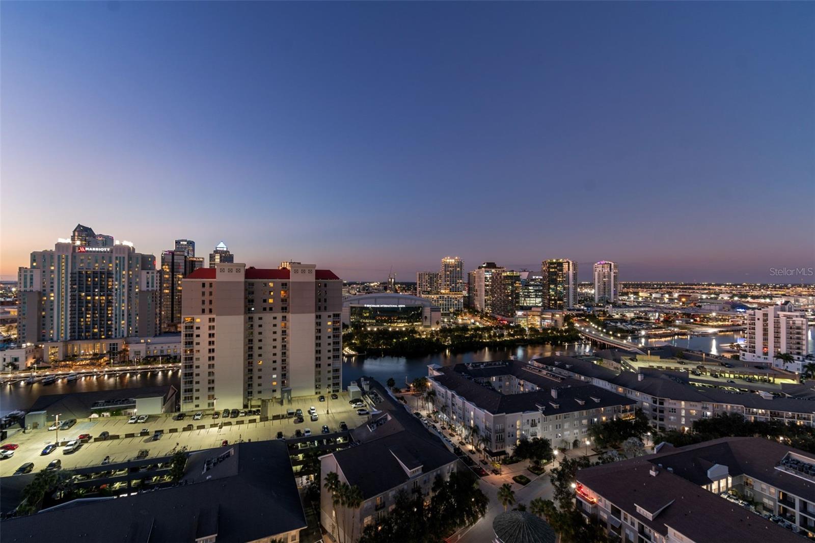 Image 63 of 87 For 450 Knights Run Avenue 2004