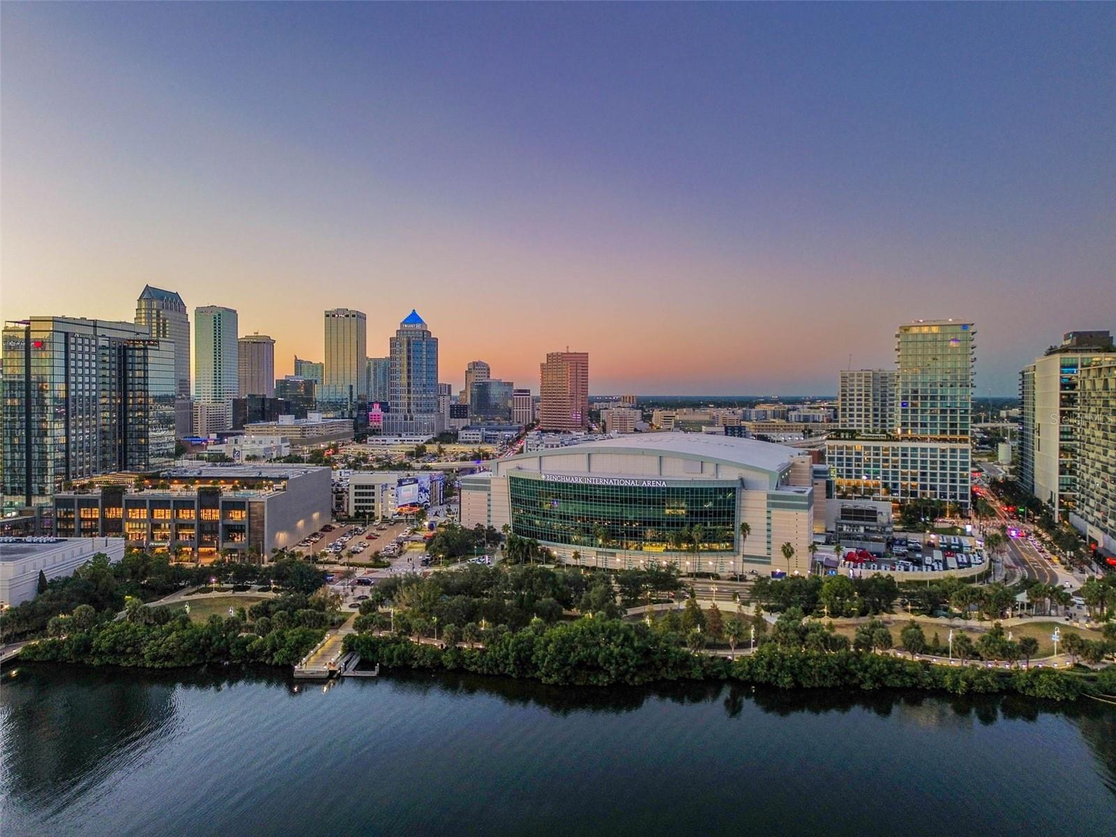 Image 64 of 87 For 450 Knights Run Avenue 2004