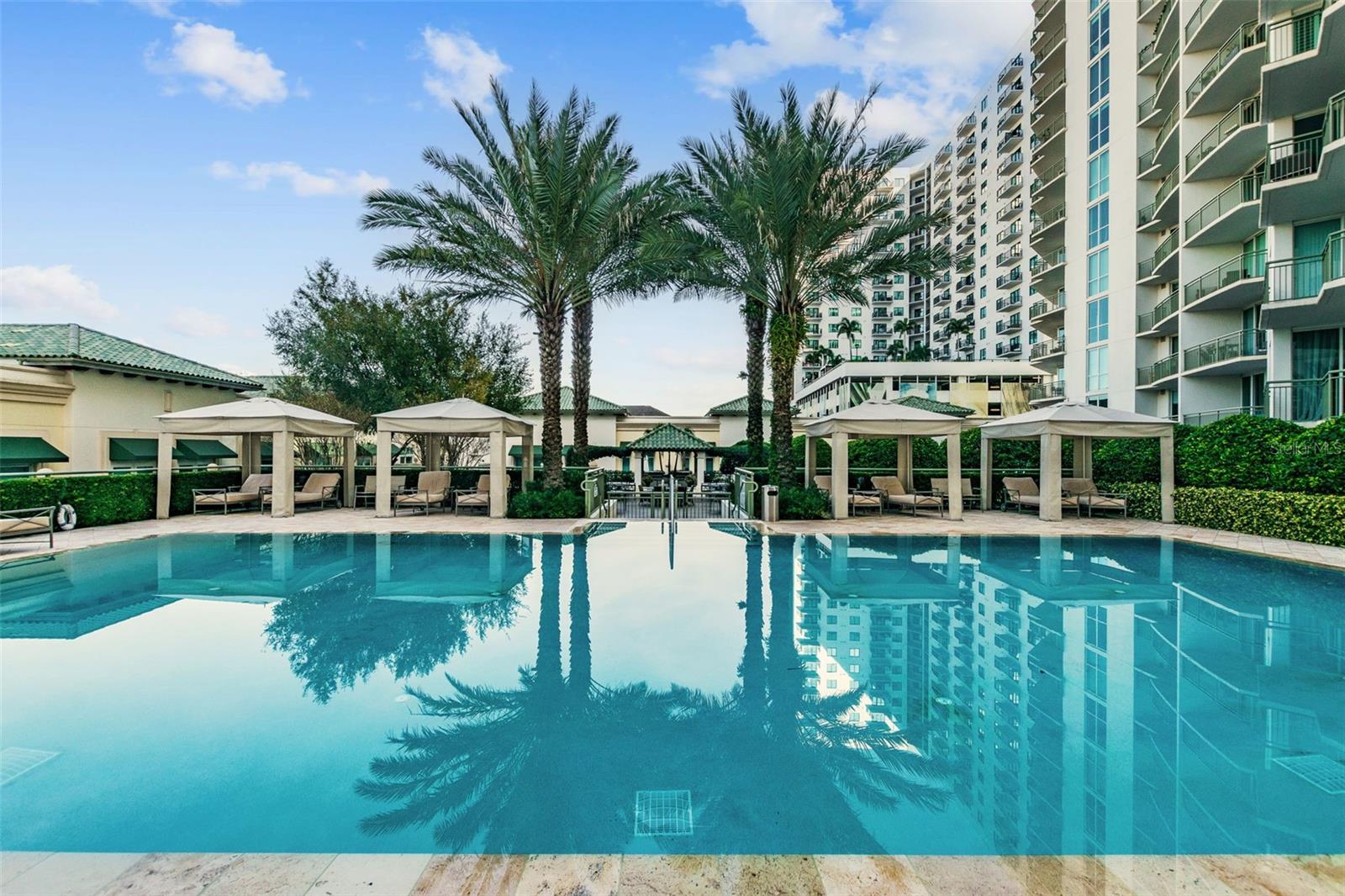 Image 70 of 87 For 450 Knights Run Avenue 2004