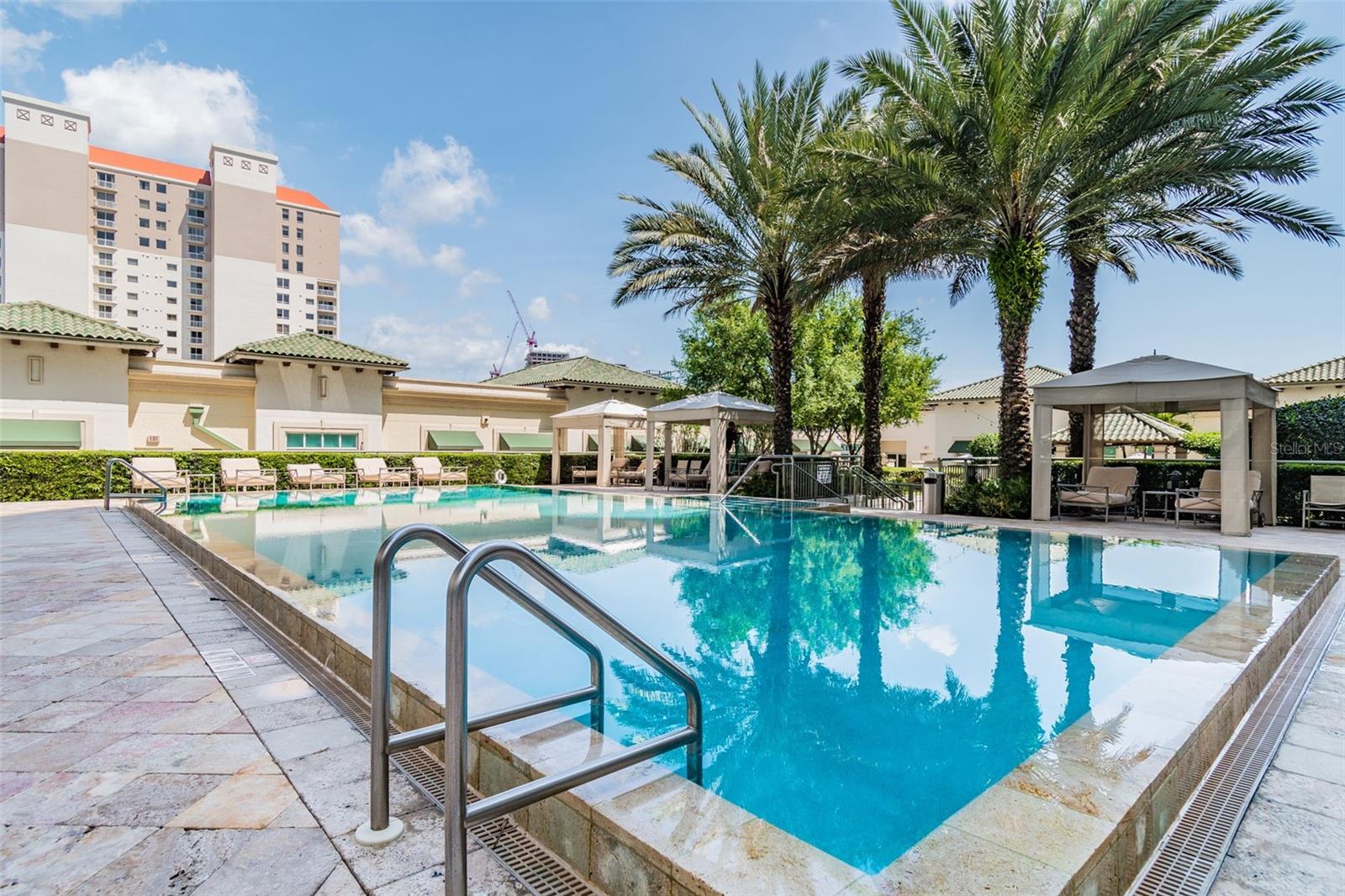 Image 73 of 87 For 450 Knights Run Avenue 2004