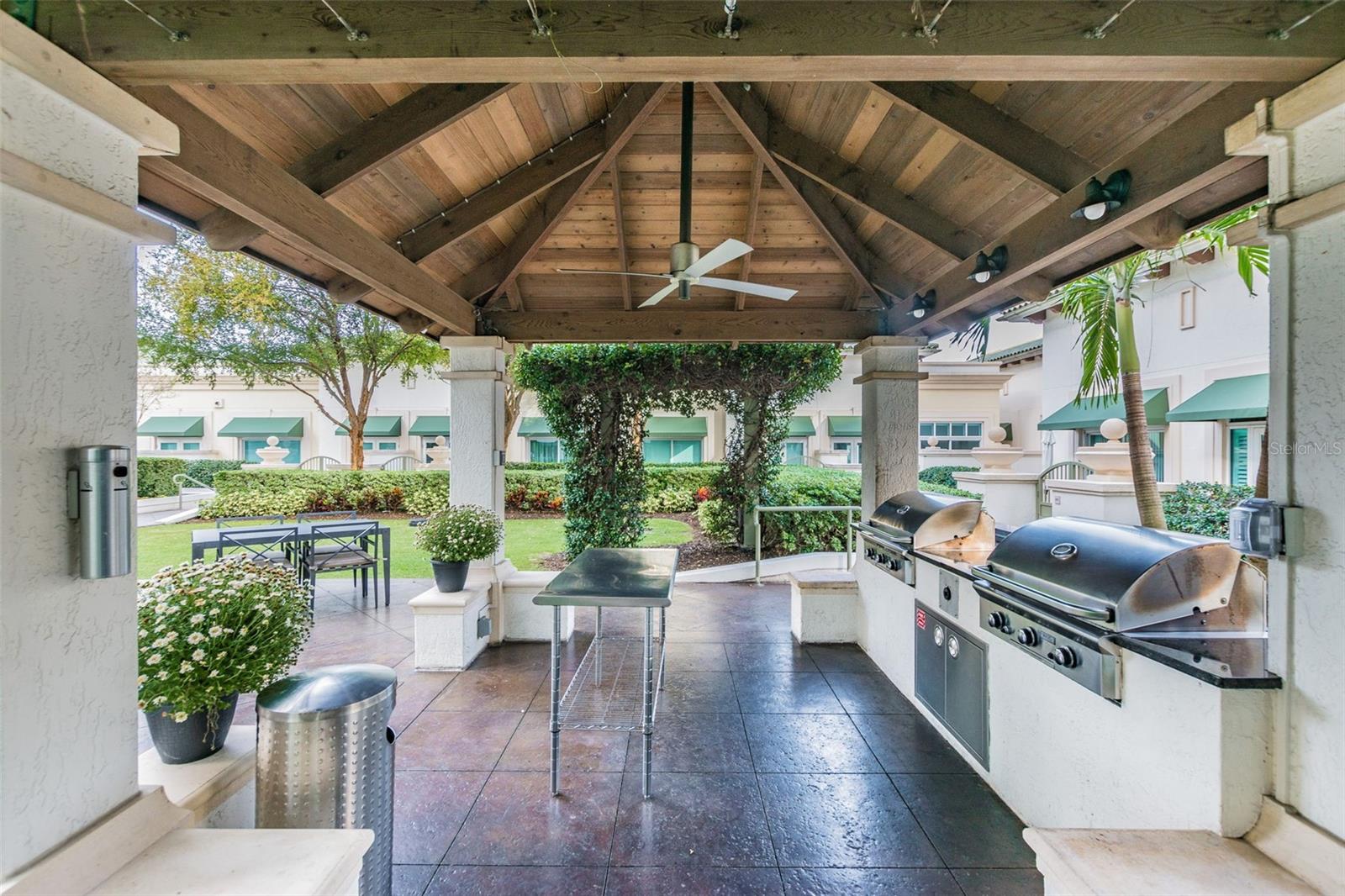 Image 78 of 87 For 450 Knights Run Avenue 2004