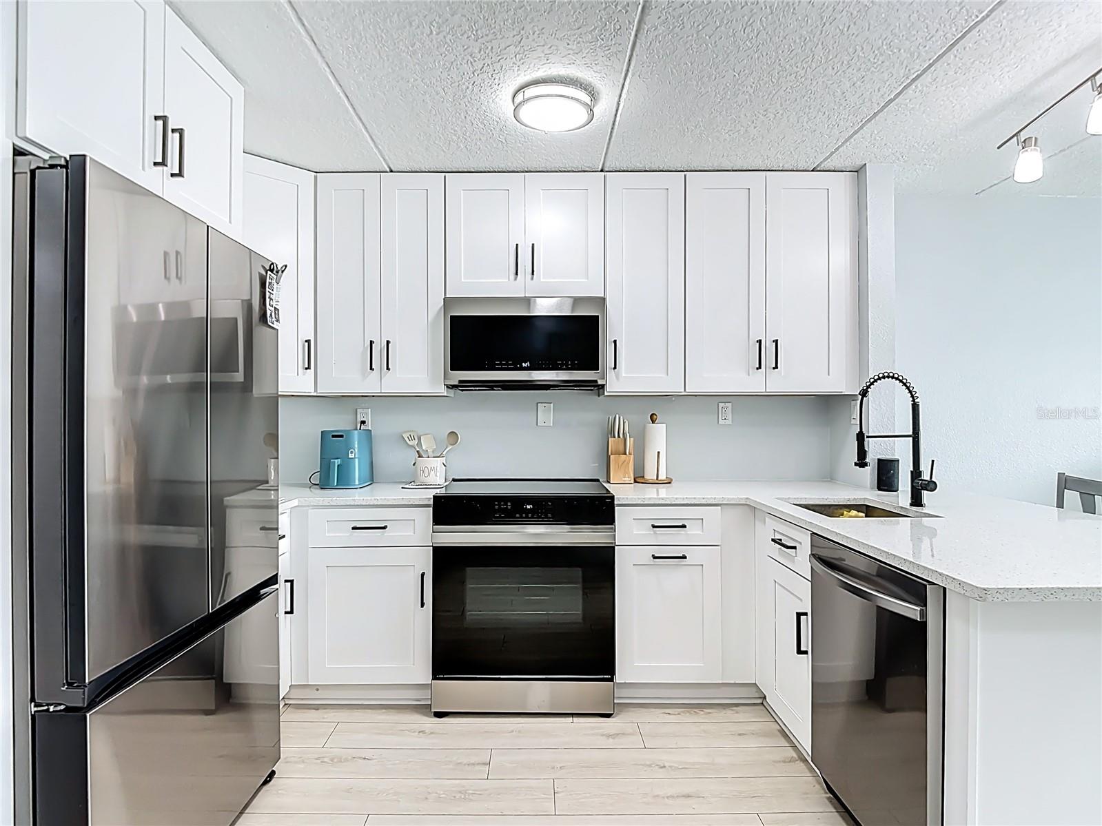 Image 12 of 32 For 2424 Tampa Bay Boulevard C106