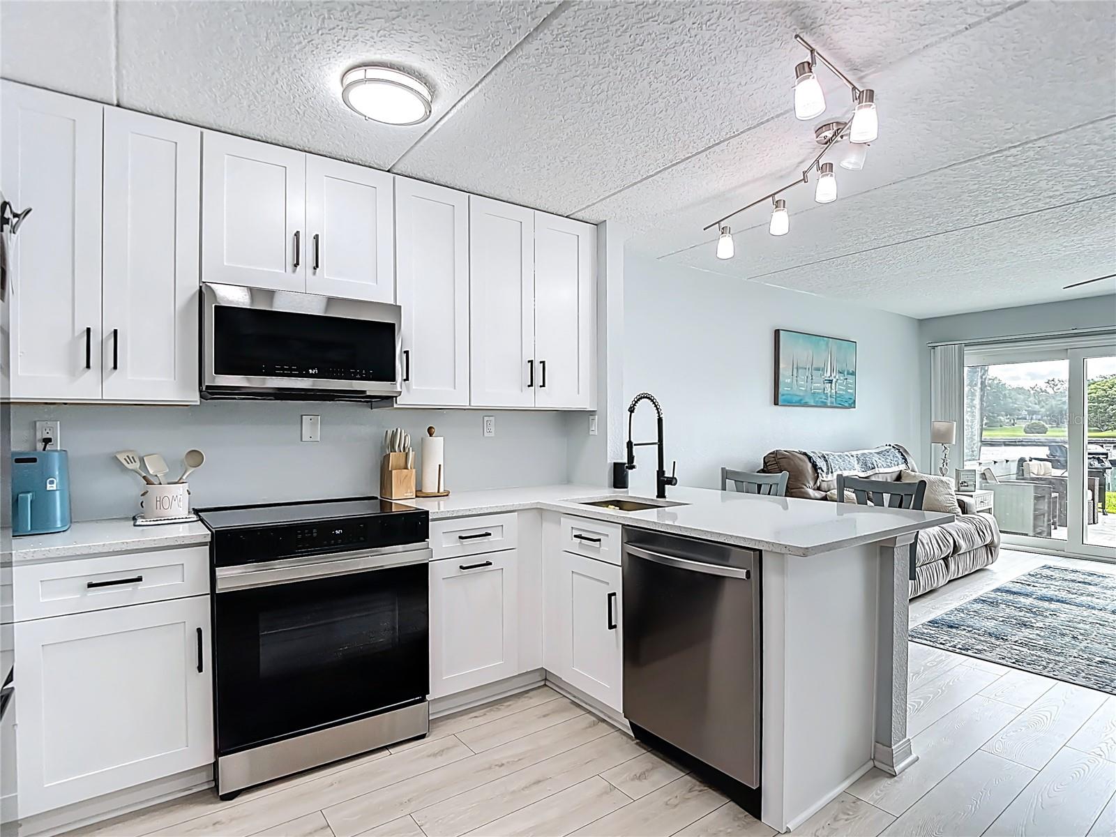 Image 14 of 32 For 2424 Tampa Bay Boulevard C106