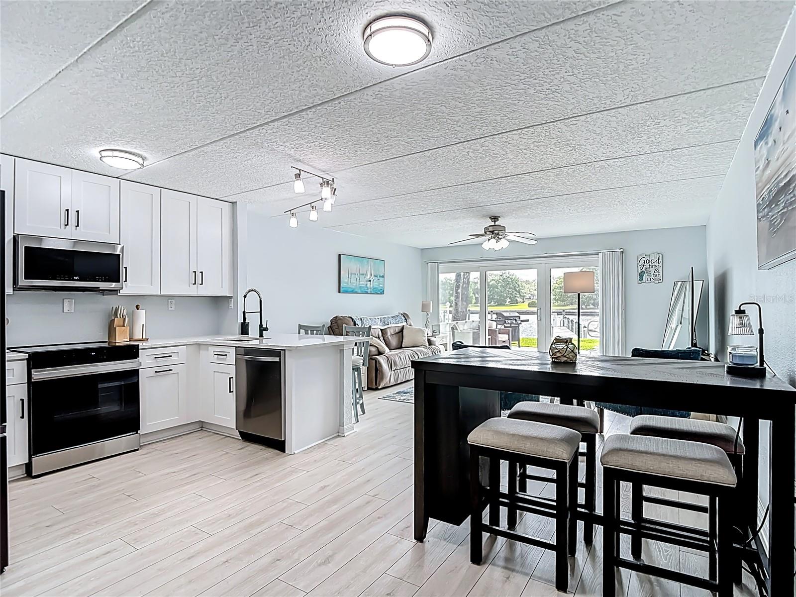 Image 9 of 32 For 2424 Tampa Bay Boulevard C106