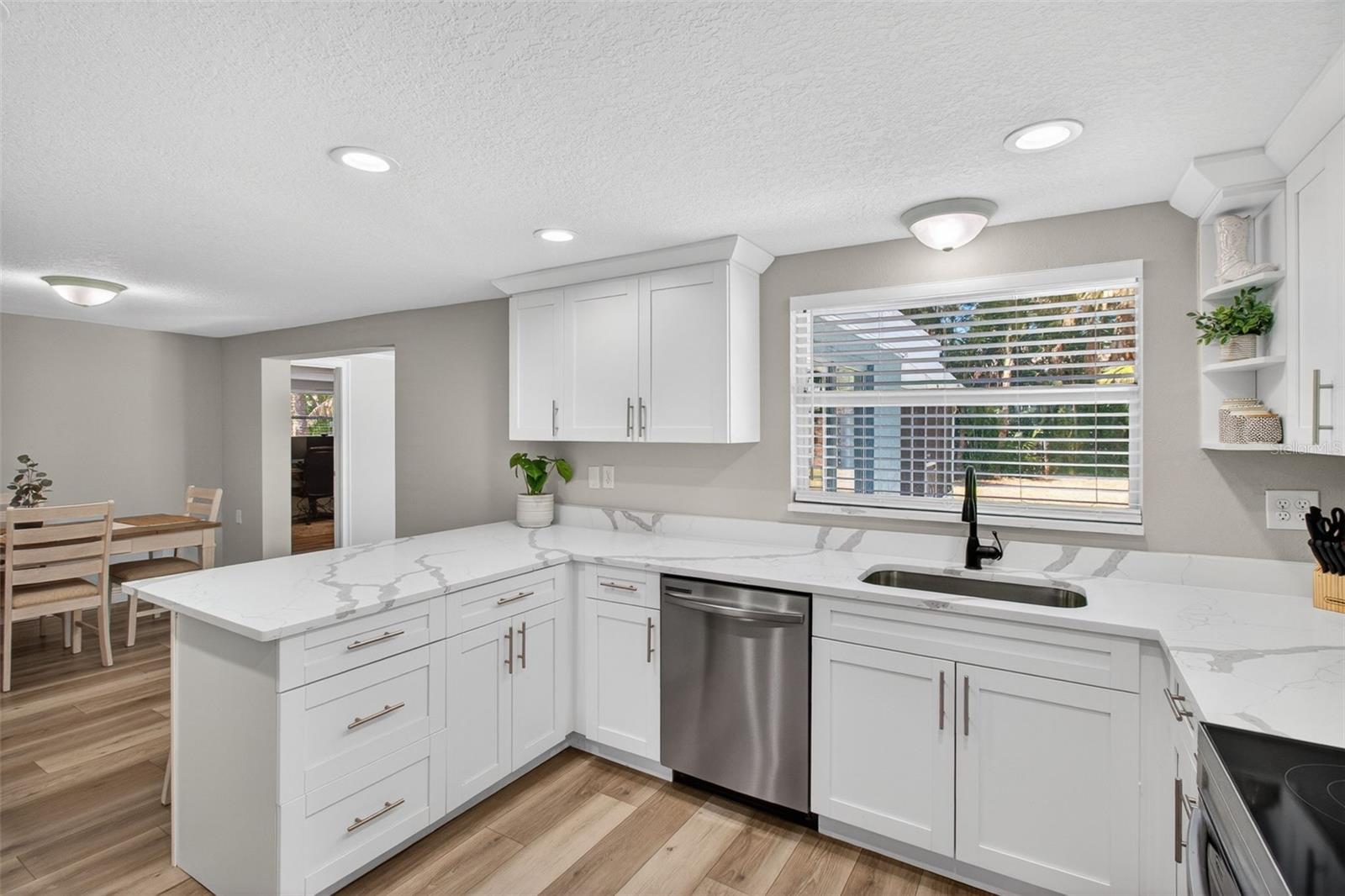 Image 14 of 56 For 823 Riverside Drive