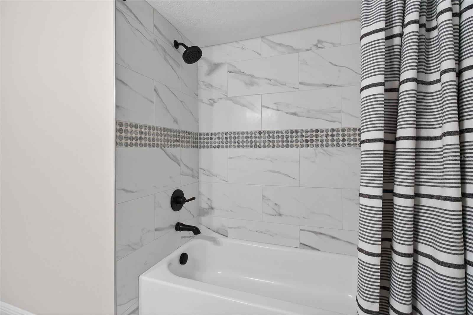 Image 26 of 56 For 823 Riverside Drive