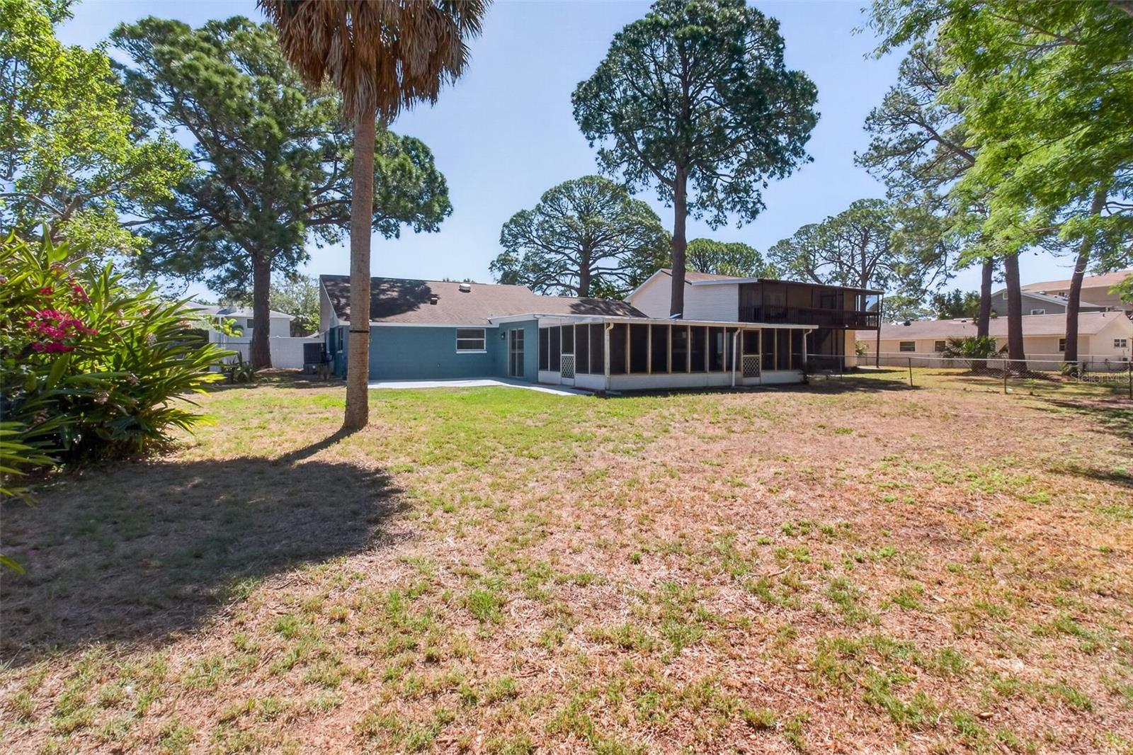 Image 41 of 56 For 823 Riverside Drive