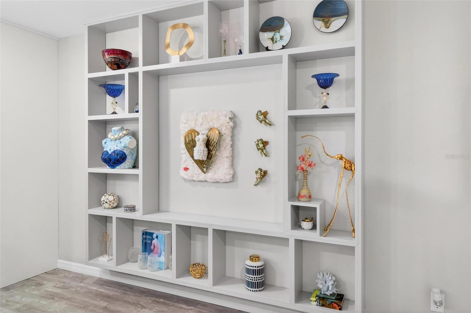 Image 11 of 31 For 1065 Eden Isle Boulevard Ne 1