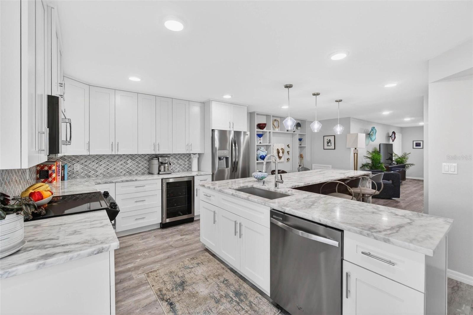 Image 13 of 31 For 1065 Eden Isle Boulevard Ne 1