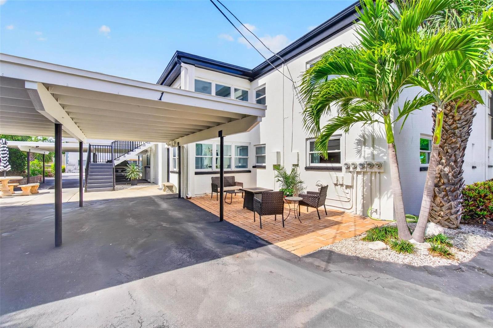 Image 25 of 31 For 1065 Eden Isle Boulevard Ne 1