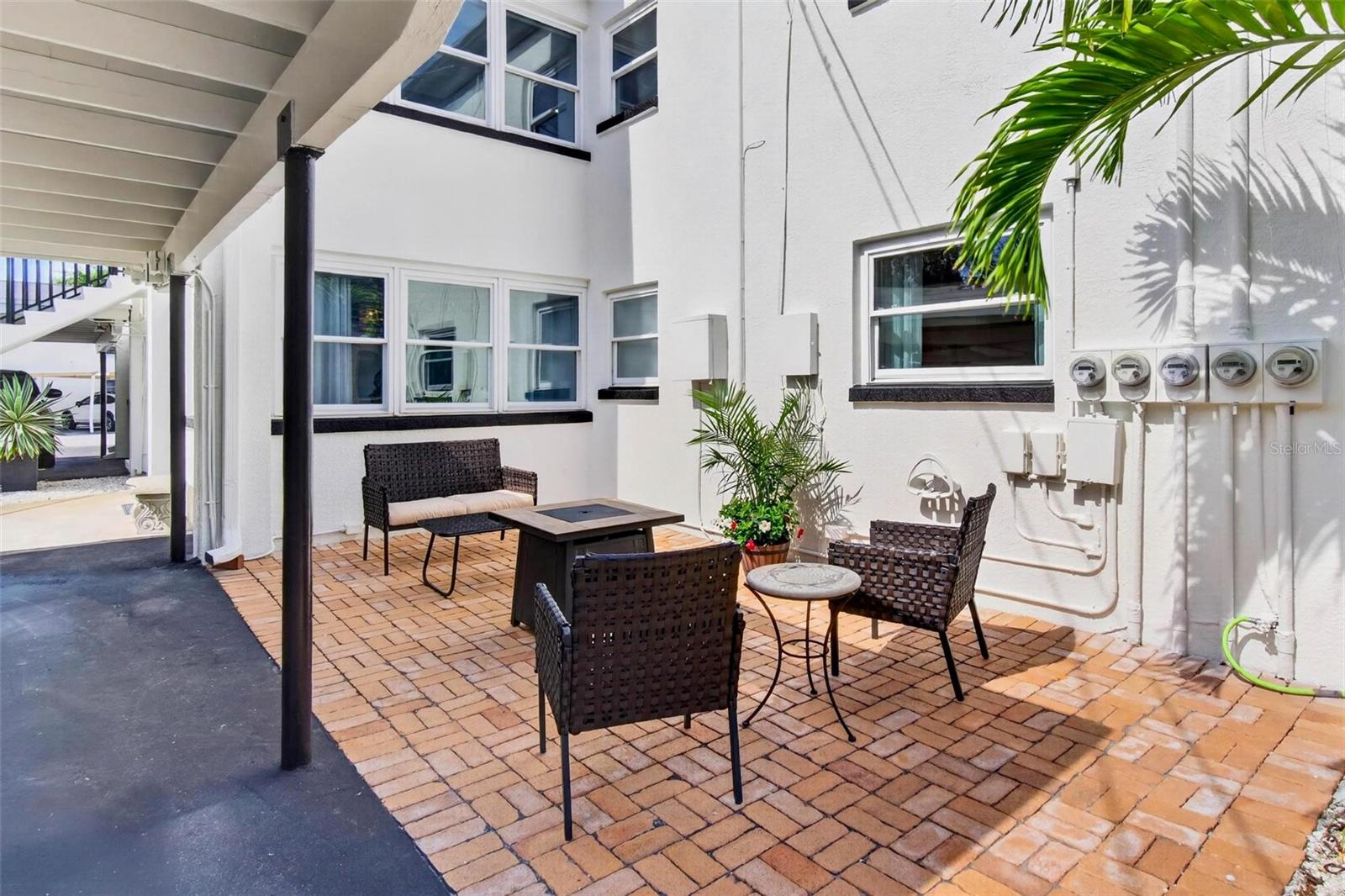 Image 26 of 31 For 1065 Eden Isle Boulevard Ne 1