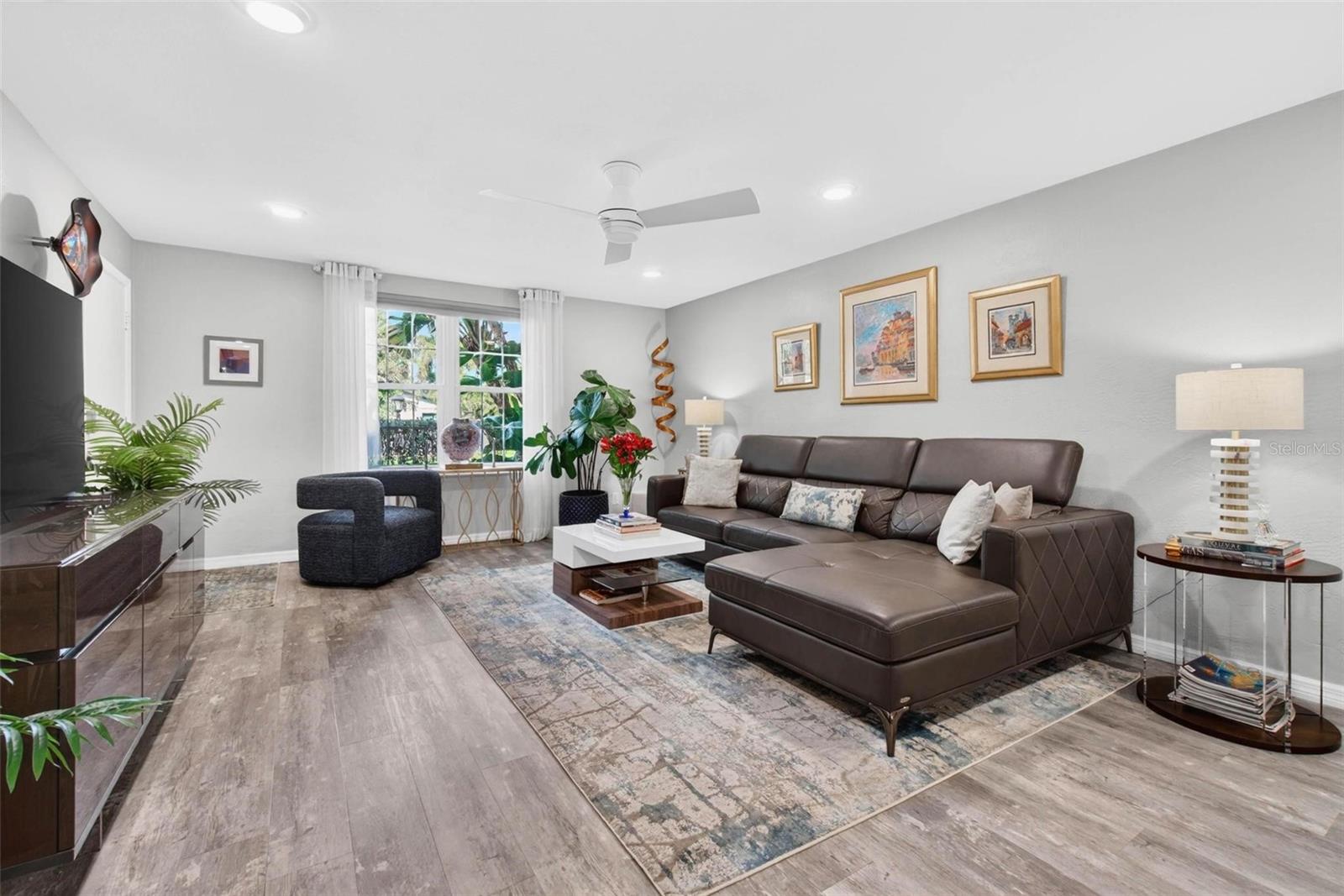 Image 6 of 31 For 1065 Eden Isle Boulevard Ne 1