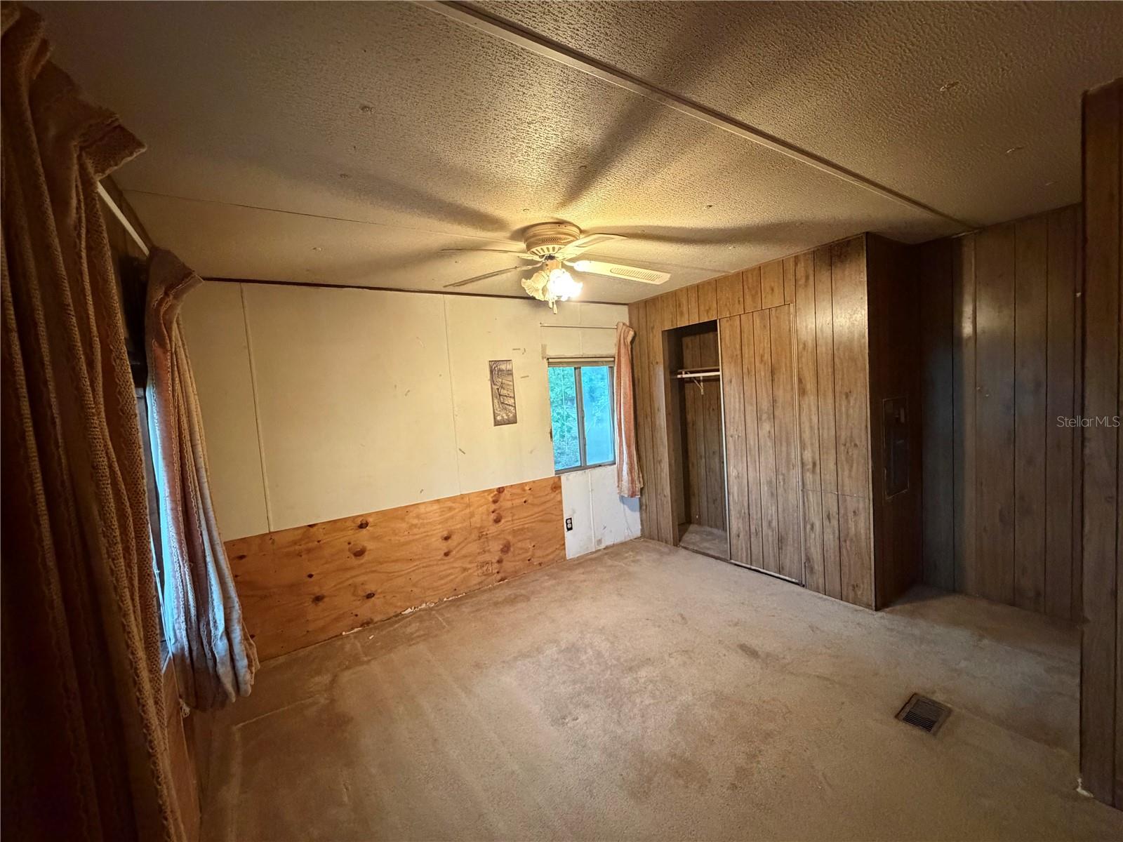 Image 6 of 14 For 5651 73rd Lane