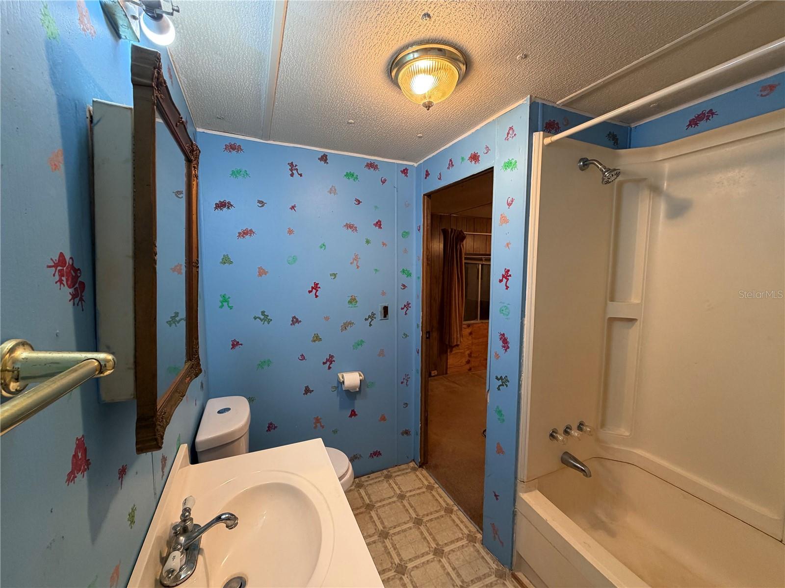 Image 7 of 14 For 5651 73rd Lane