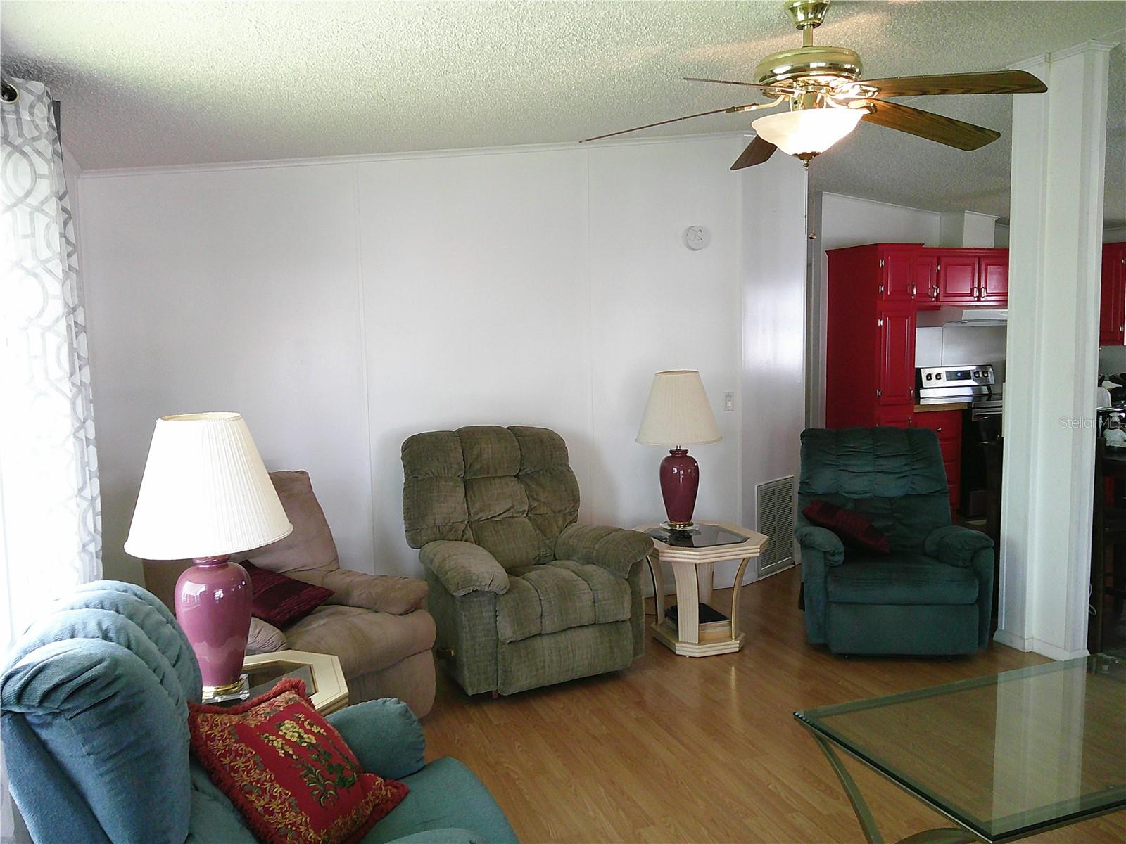 Image 4 of 42 For 3205 Hickory Drive