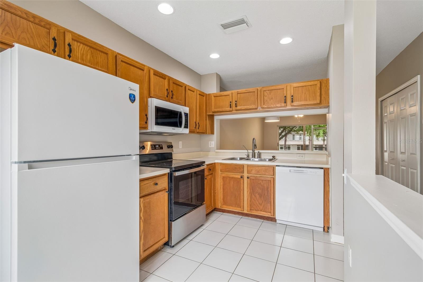 Image 13 of 85 For 2237 Lake Woodberry Circle