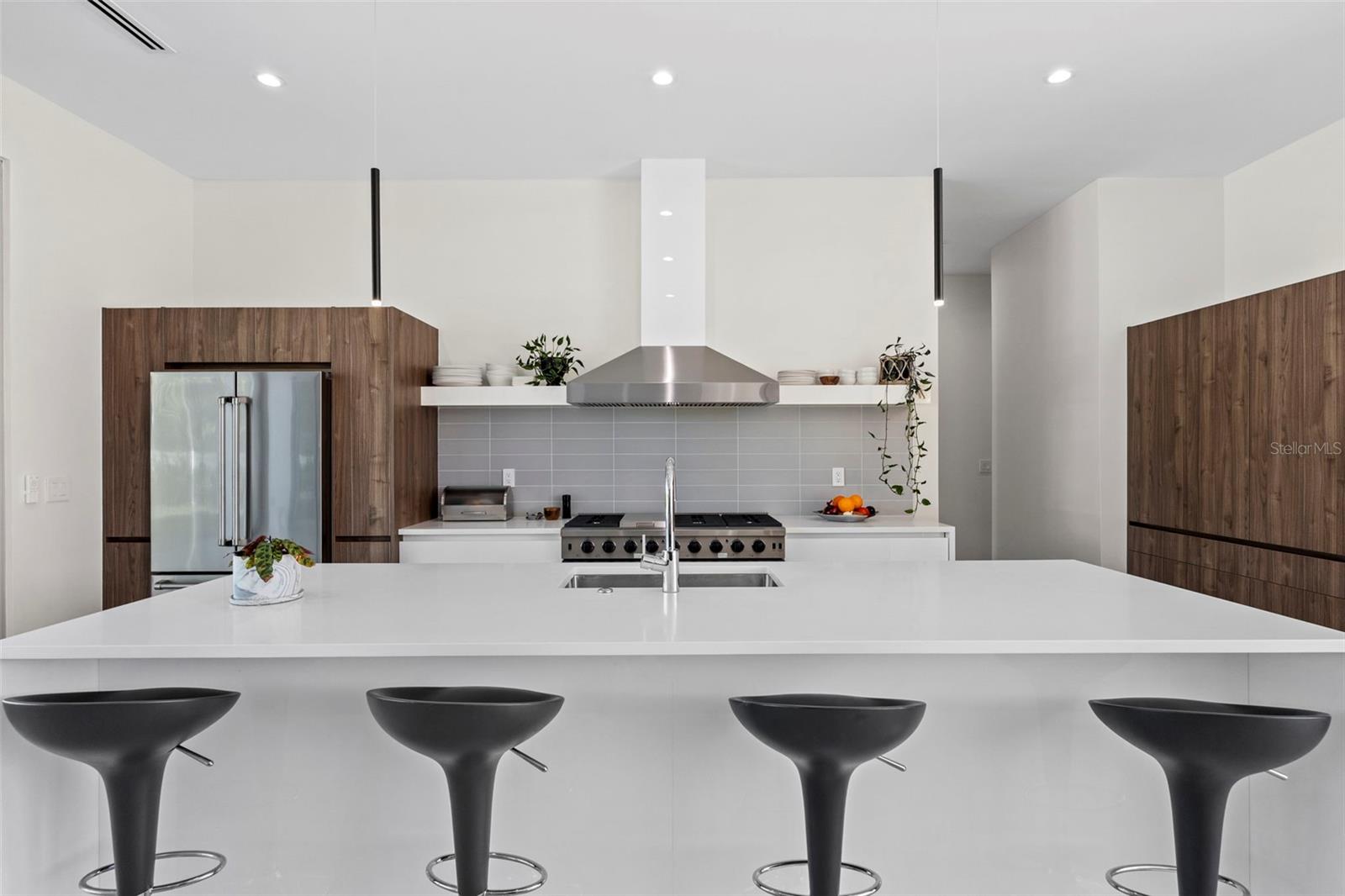 Image 12 of 79 For 1304 Indian Rocks Road