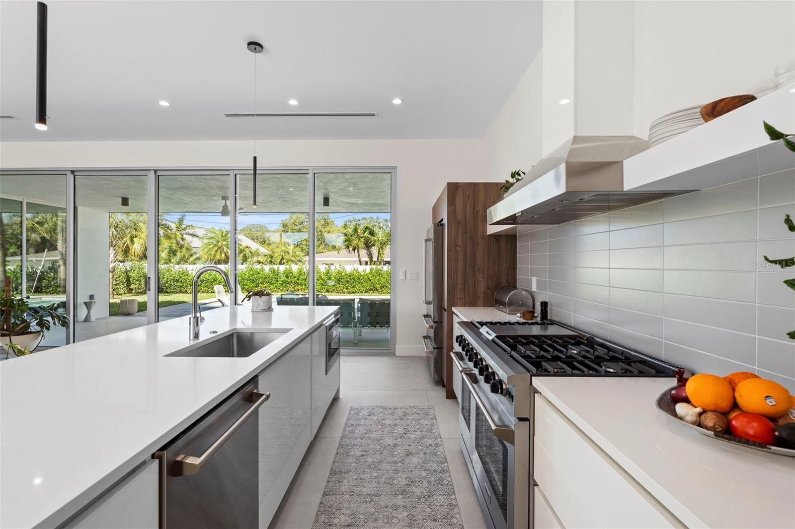 Image 13 of 79 For 1304 Indian Rocks Road