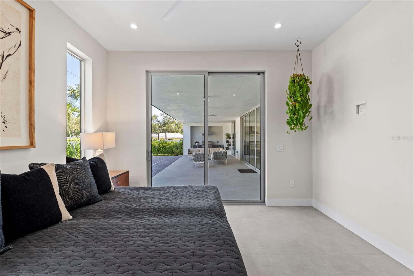 Image 31 of 79 For 1304 Indian Rocks Road