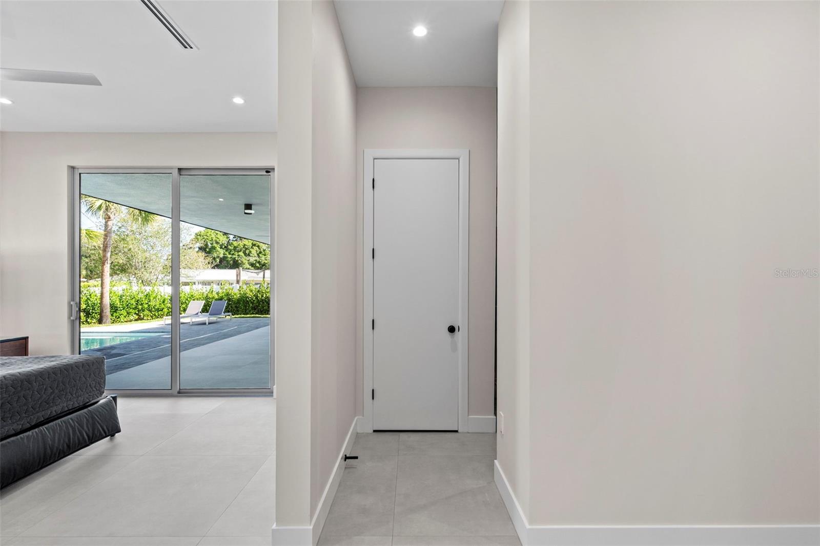 Image 33 of 79 For 1304 Indian Rocks Road