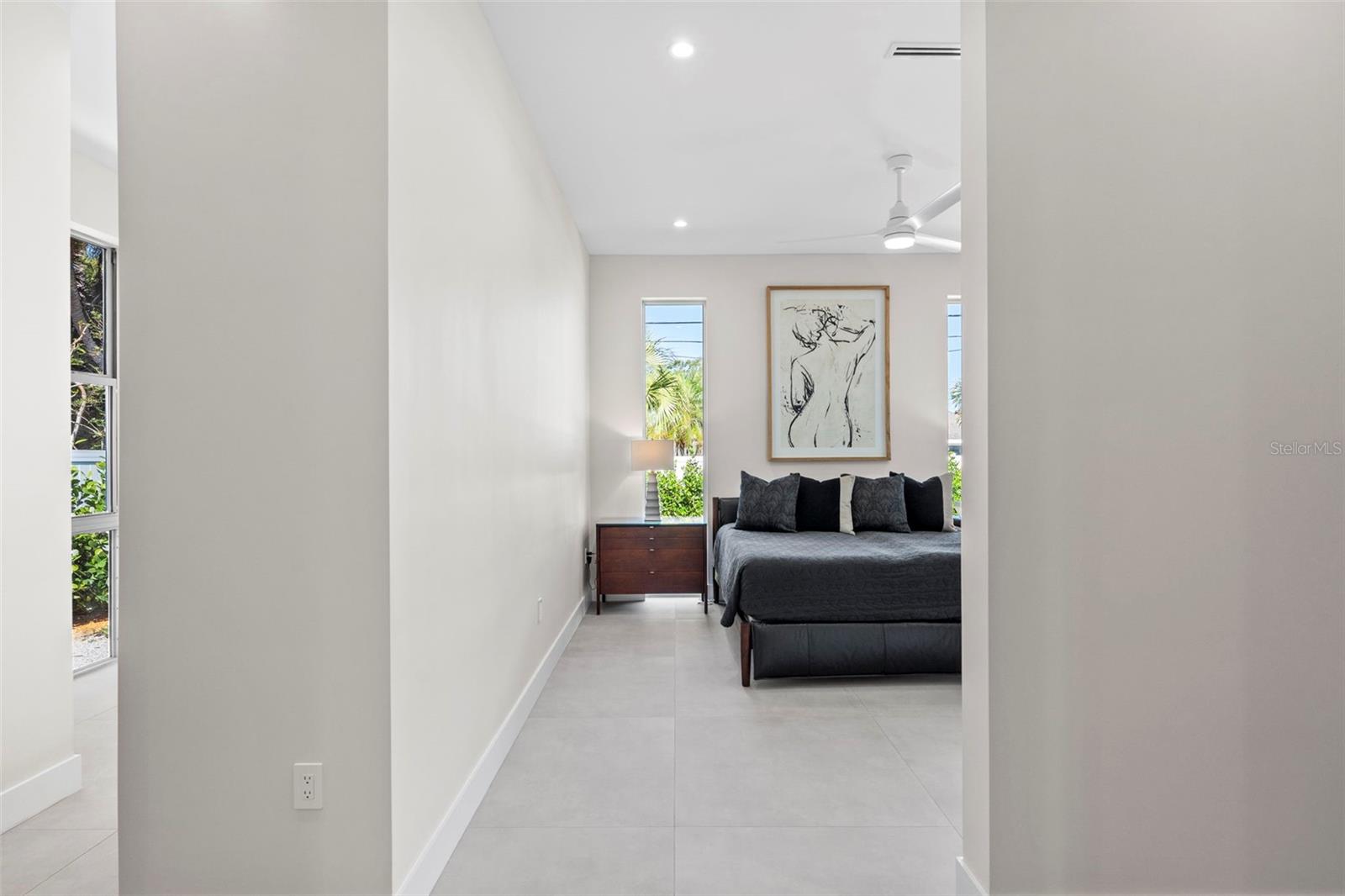 Image 34 of 79 For 1304 Indian Rocks Road