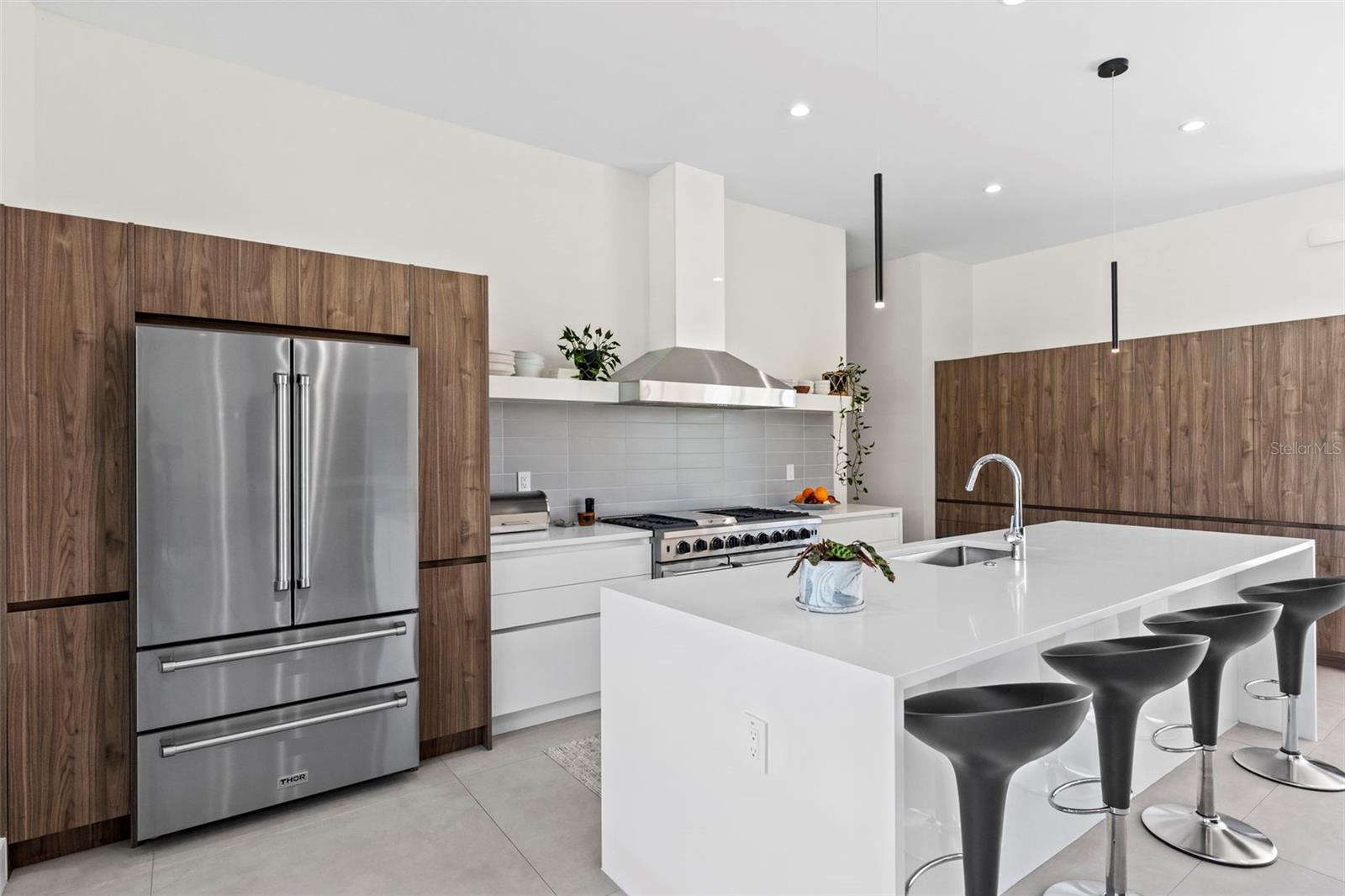 Image 9 of 79 For 1304 Indian Rocks Road