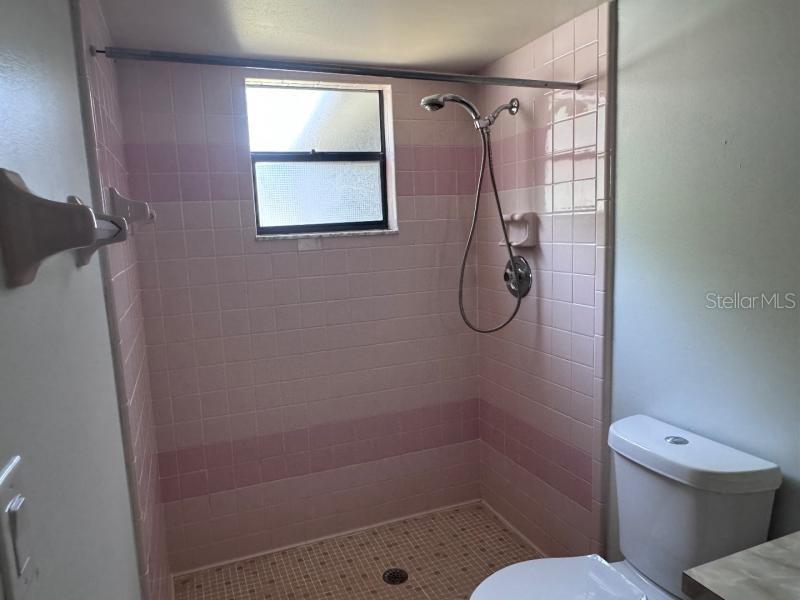 Image 20 of 24 For 738 Caribou Drive