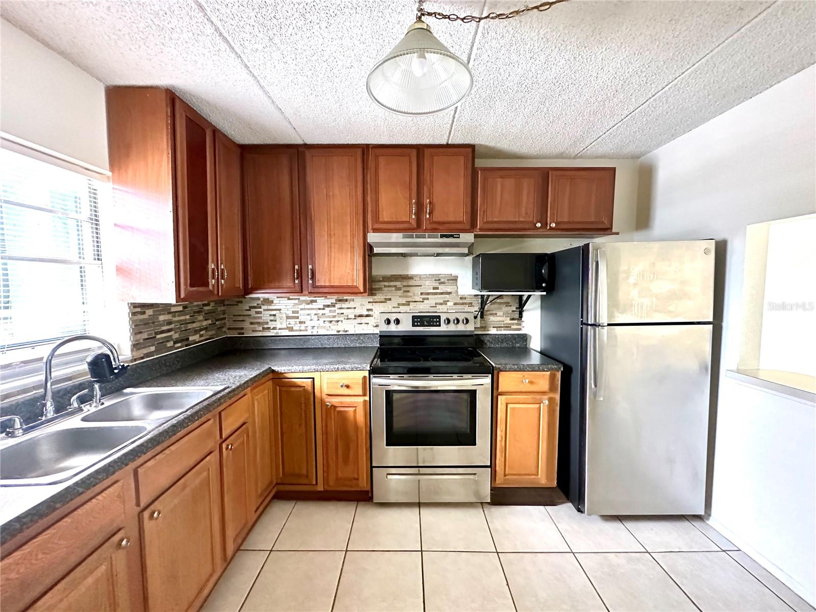 Image 3 of 12 For 2830 Somerset Park Drive 201