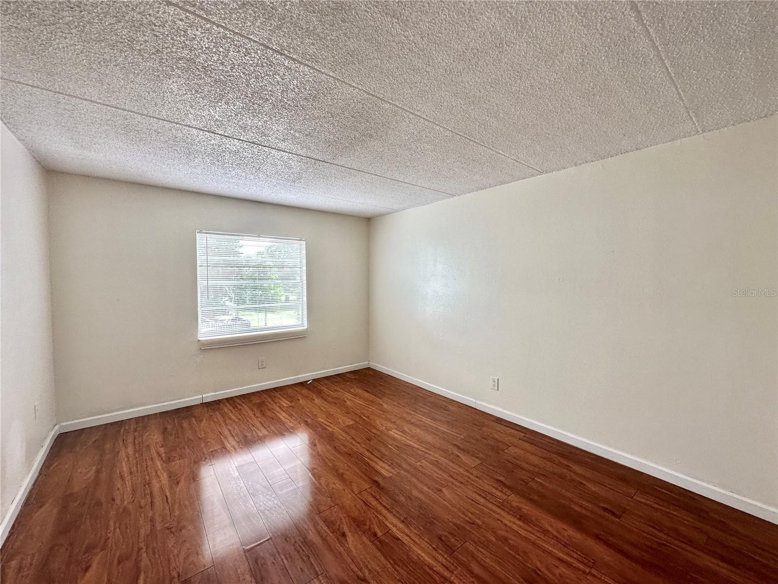 Image 8 of 12 For 2830 Somerset Park Drive 201