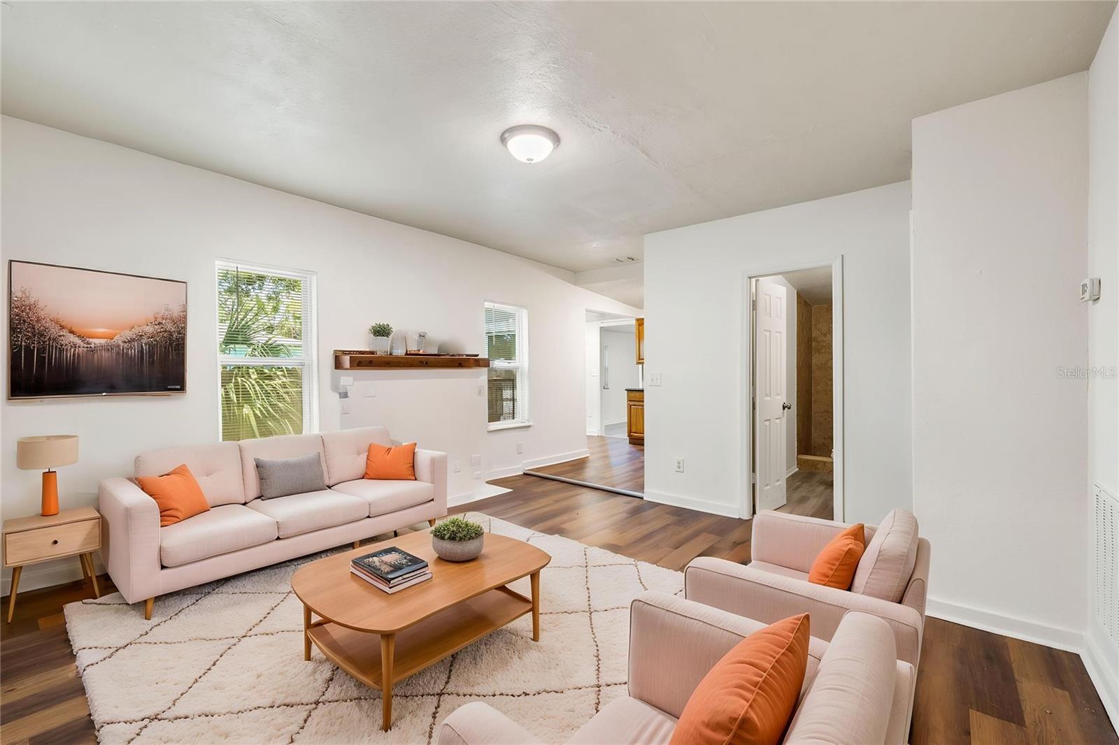 Image 12 of 49 For 665 26th Avenue S