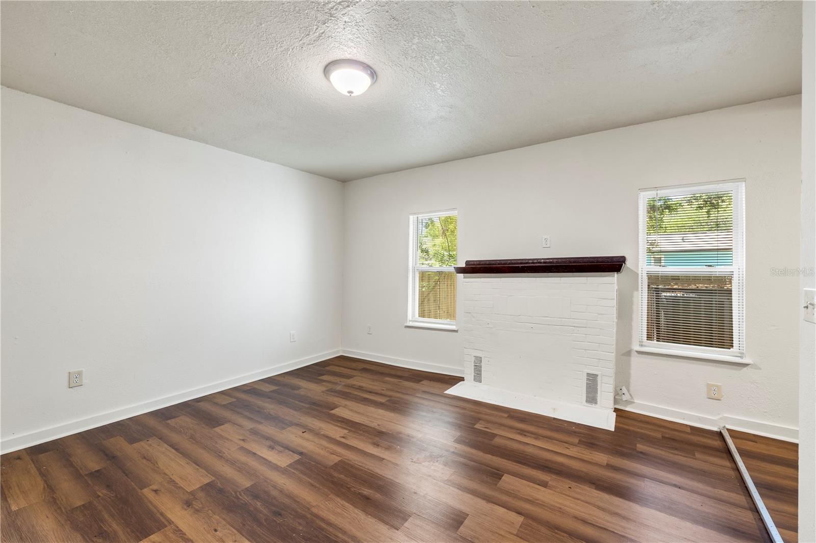 Image 14 of 49 For 665 26th Avenue S