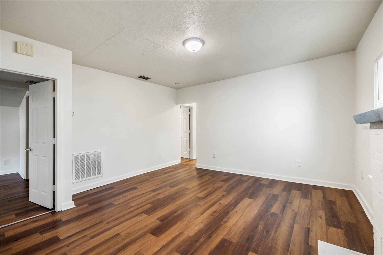 Image 15 of 49 For 665 26th Avenue S