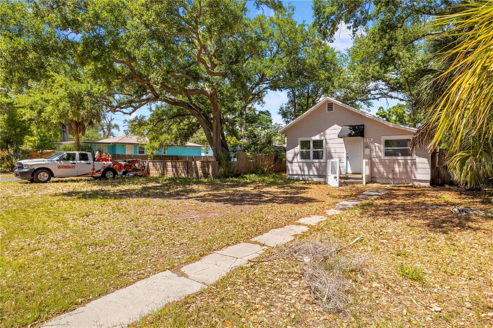 Image 35 of 49 For 665 26th Avenue S